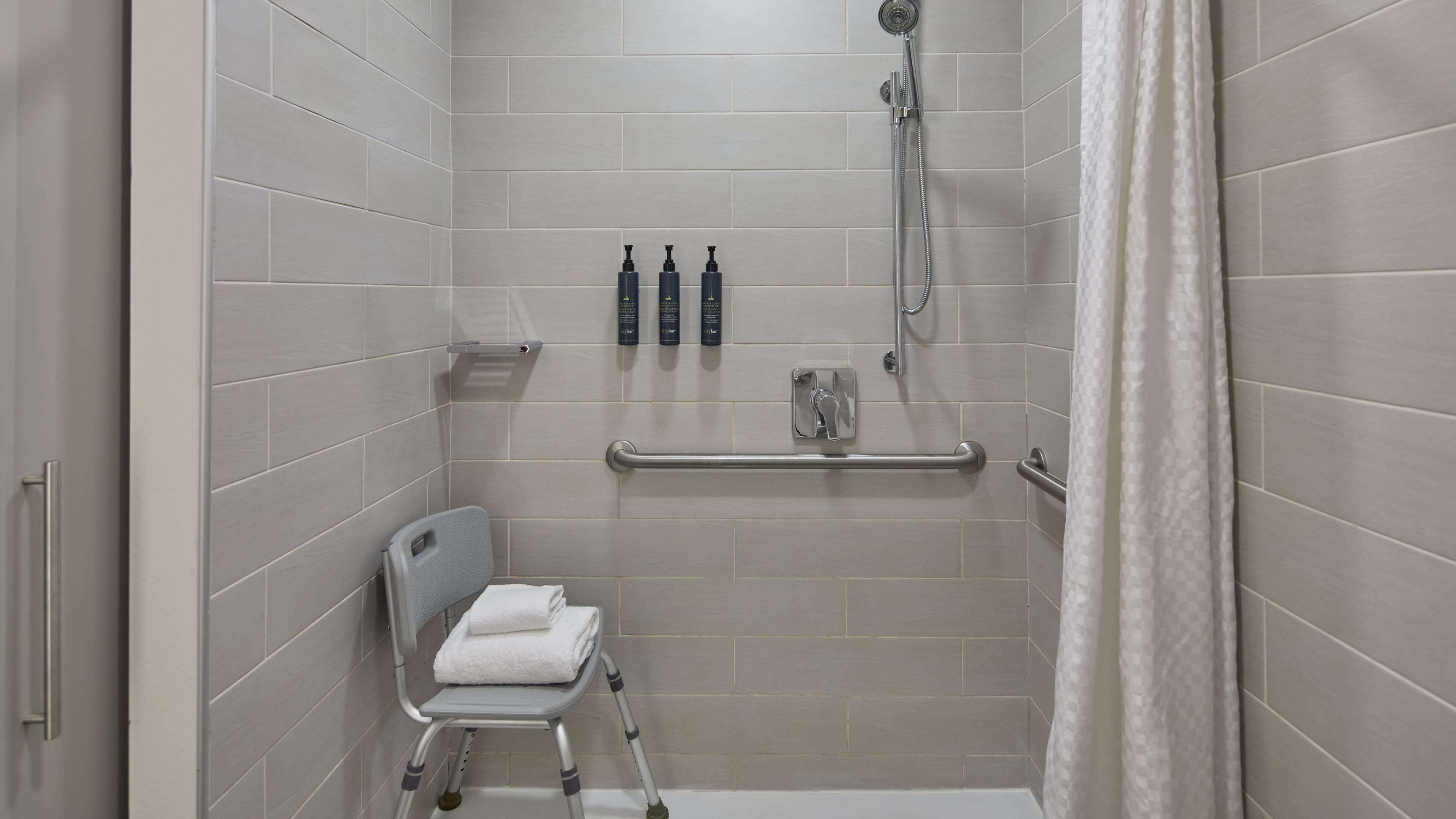 Aloft - Image 10