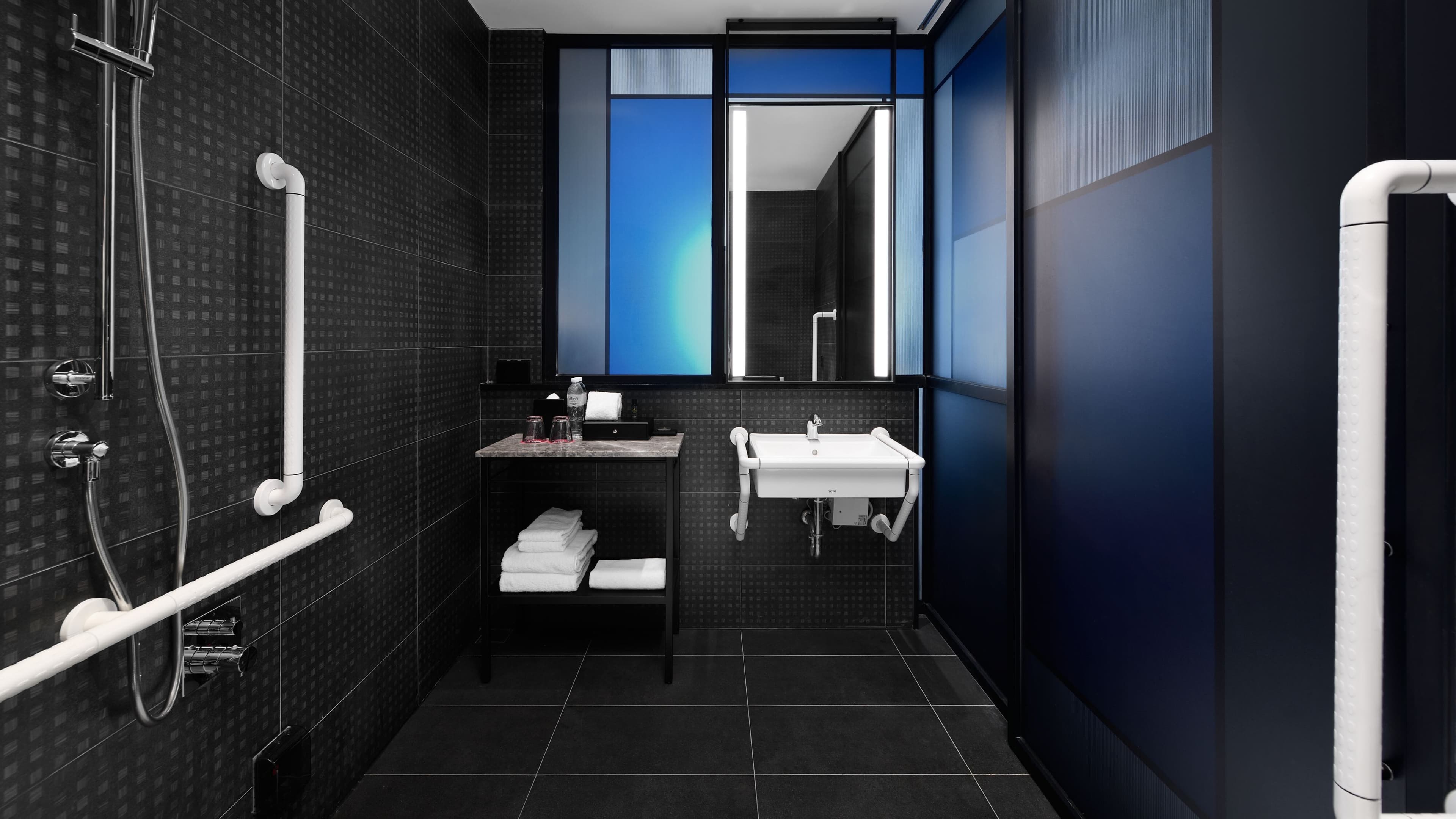 Aloft Tainan Anping — 5