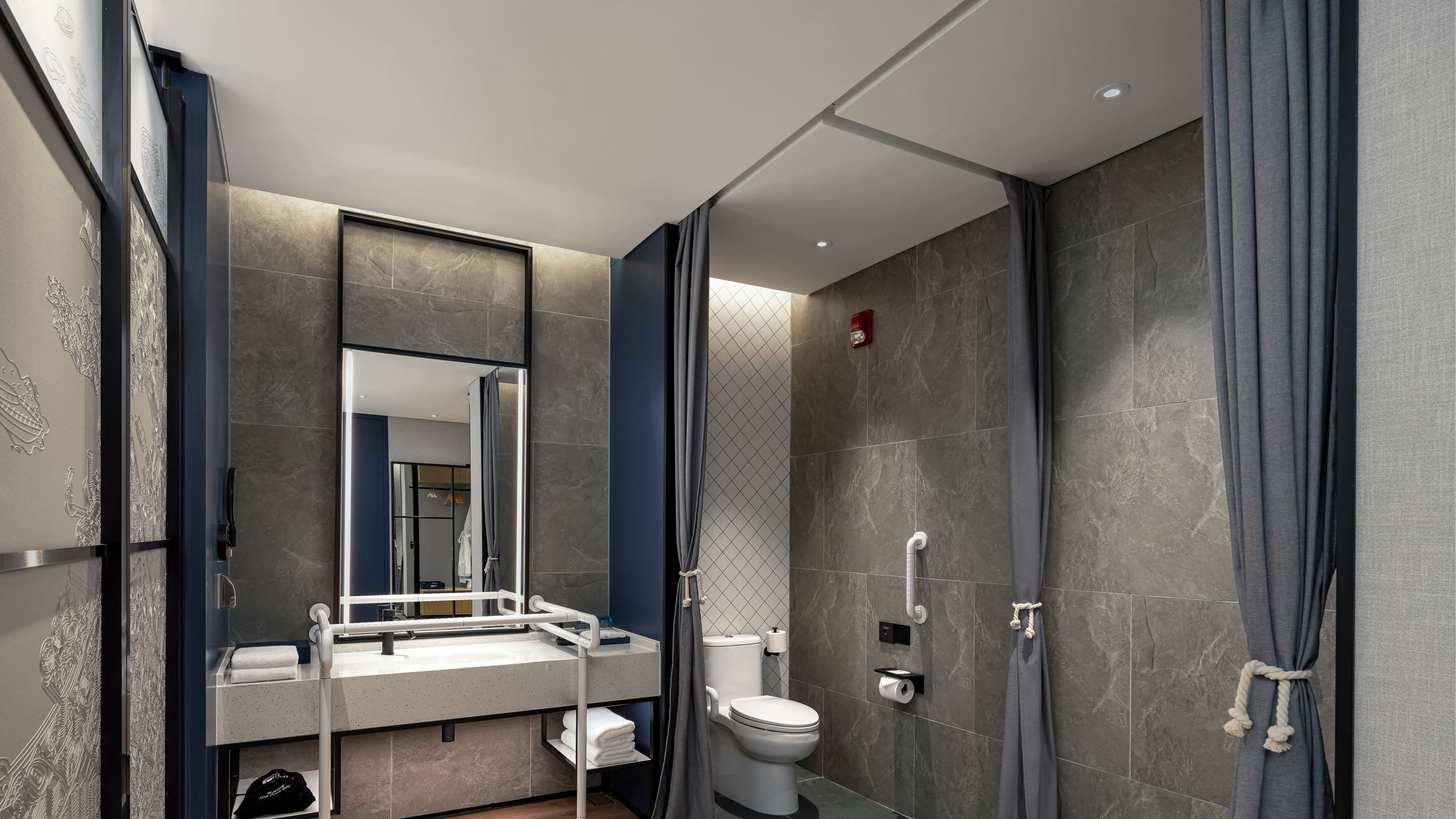 Aloft Yantai — 6