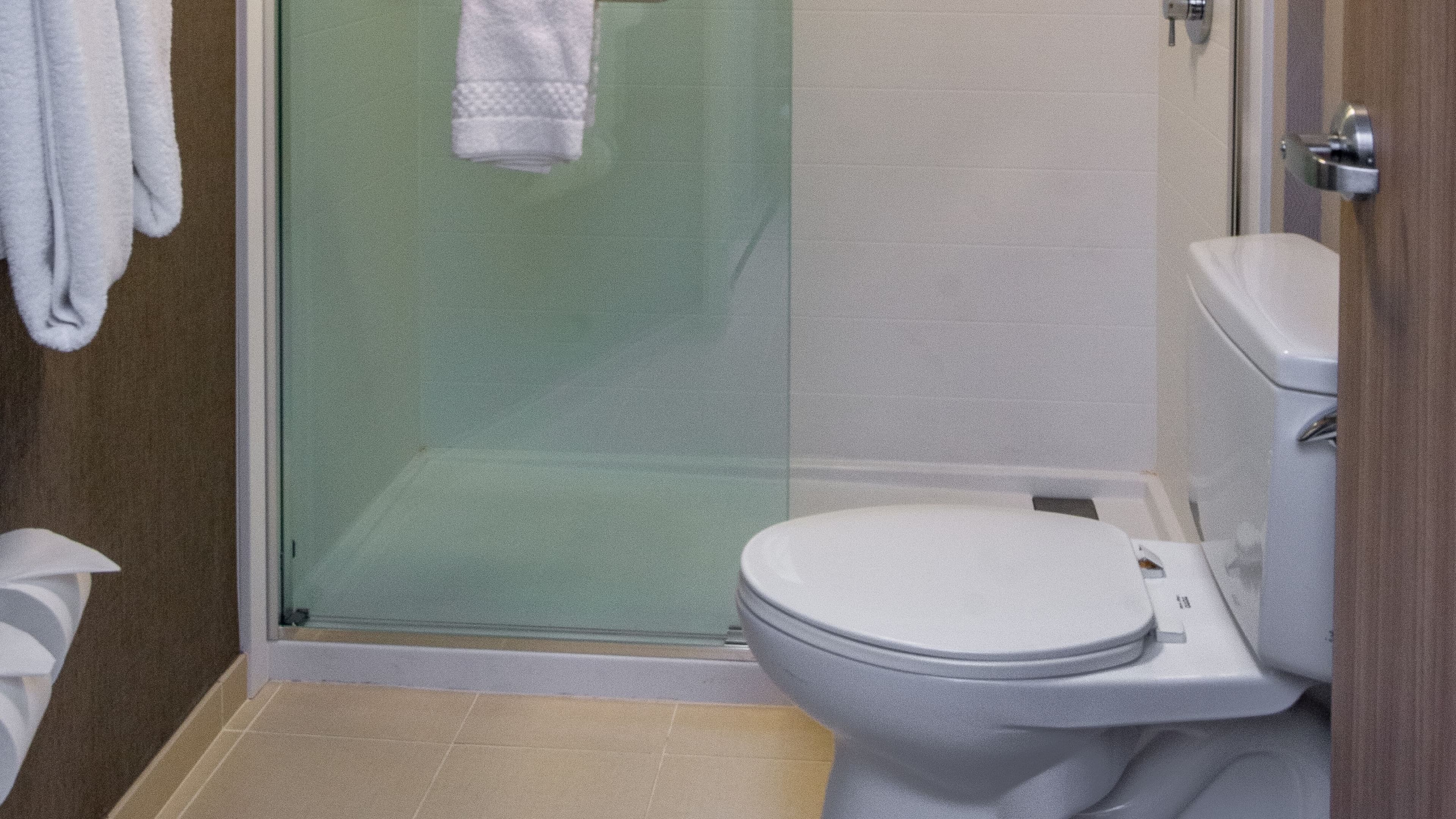 Suite - Image 13