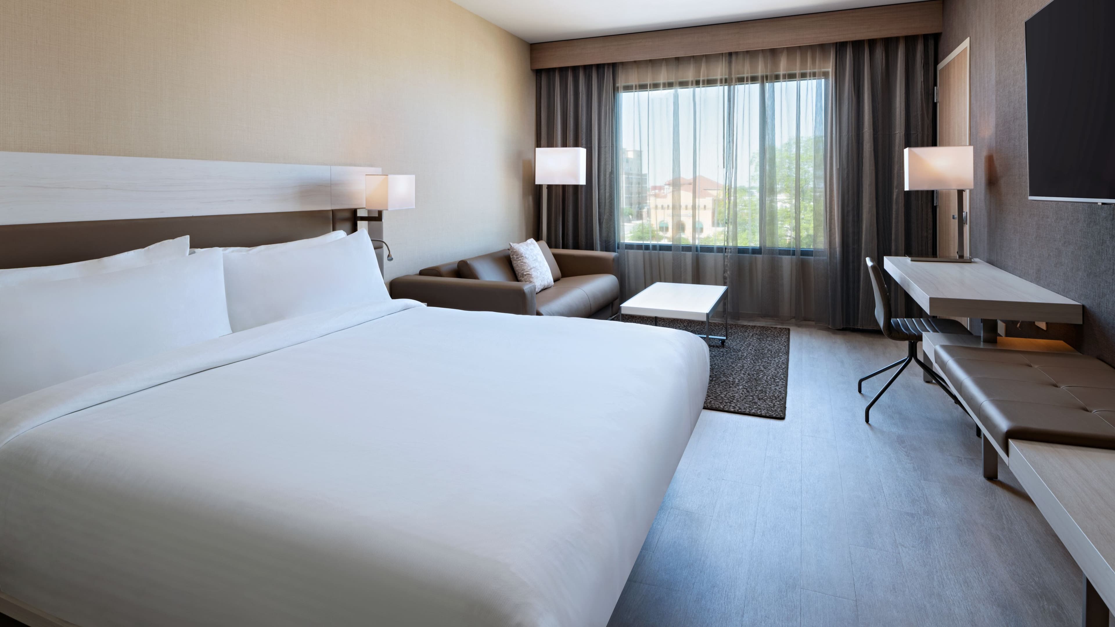 AC Hotel Waco Downtown — 9