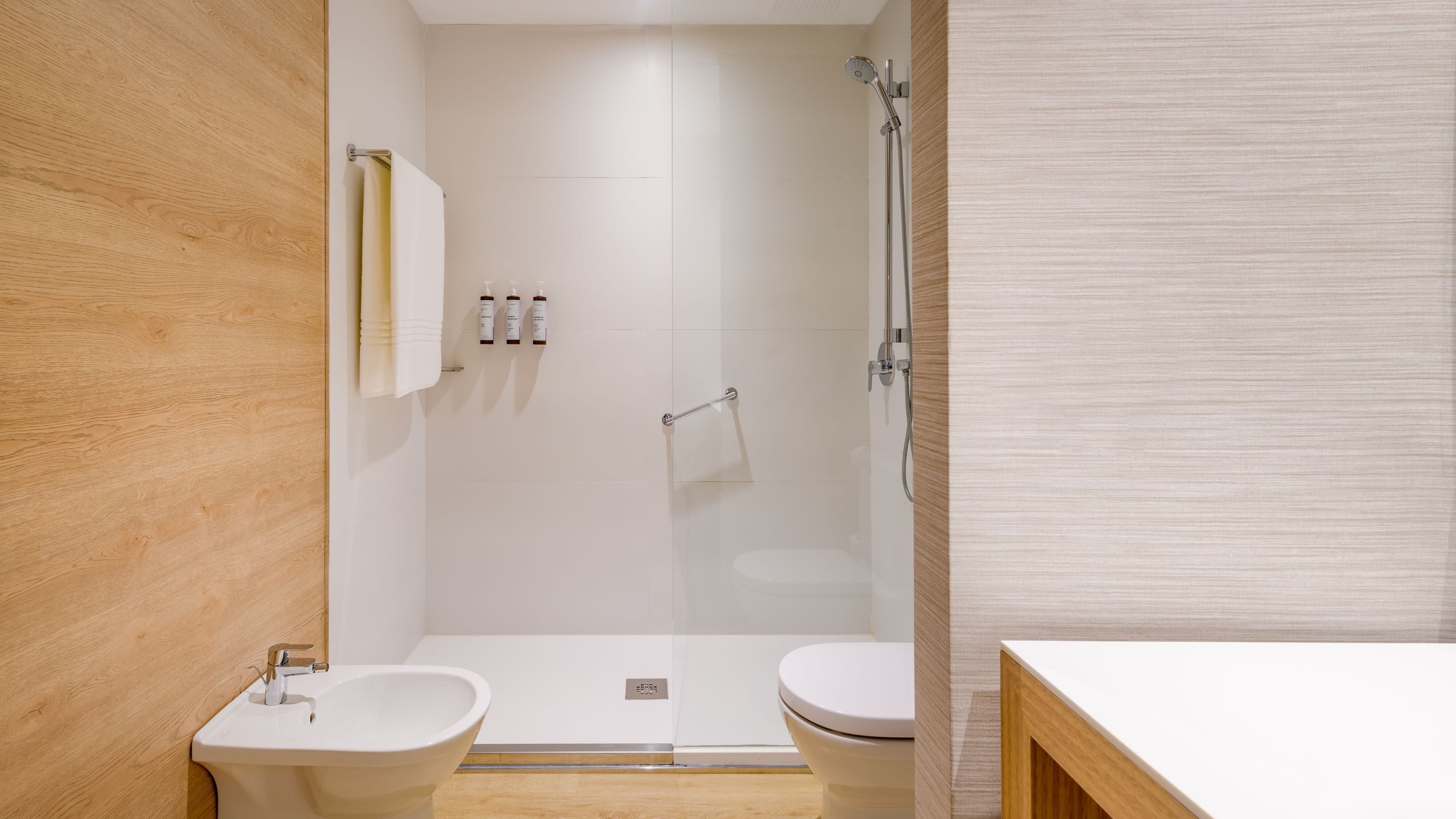 AC Hotel Diagonal L´Illa — 9
