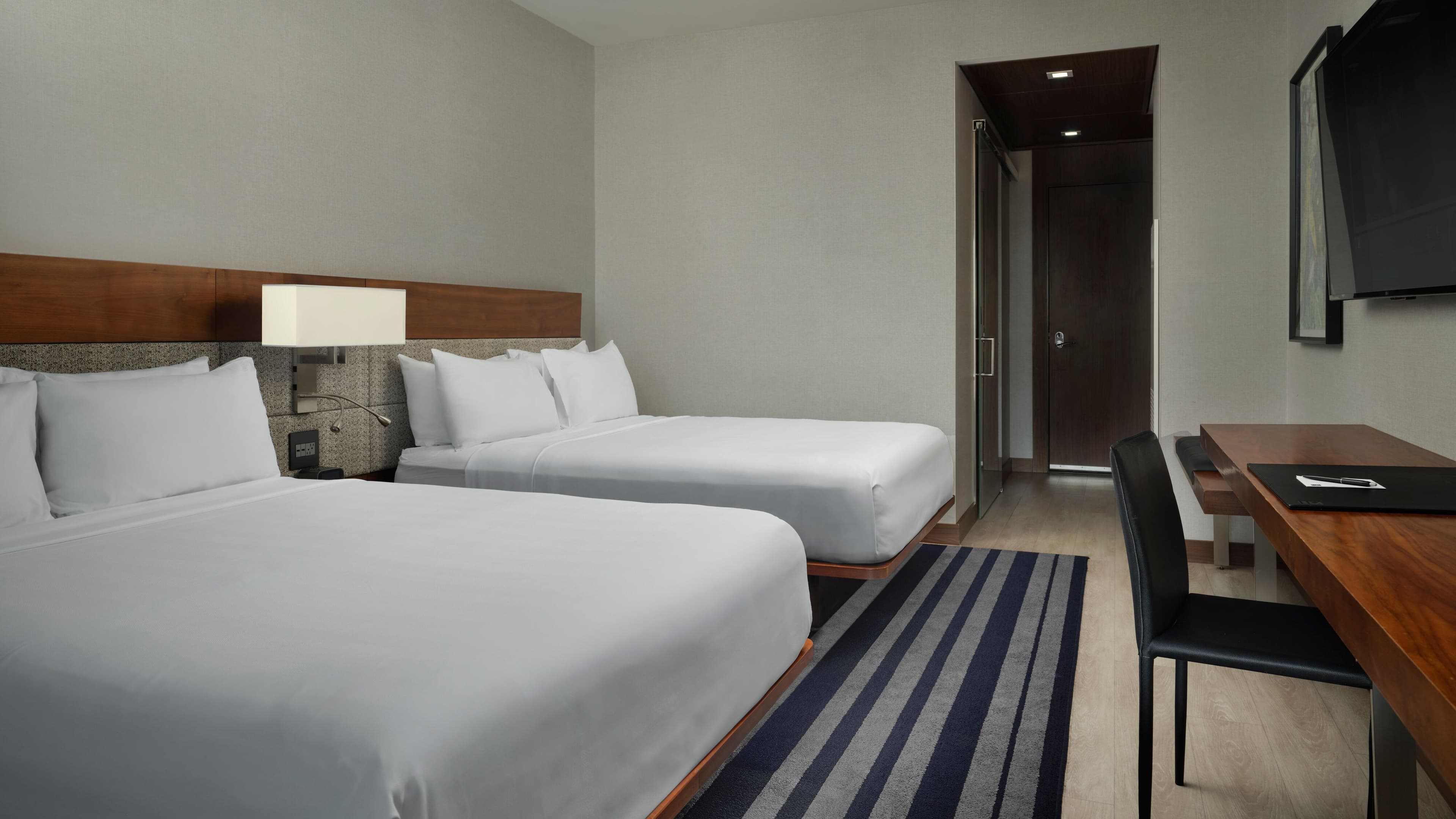 Classic Two Queen Room - Image 2