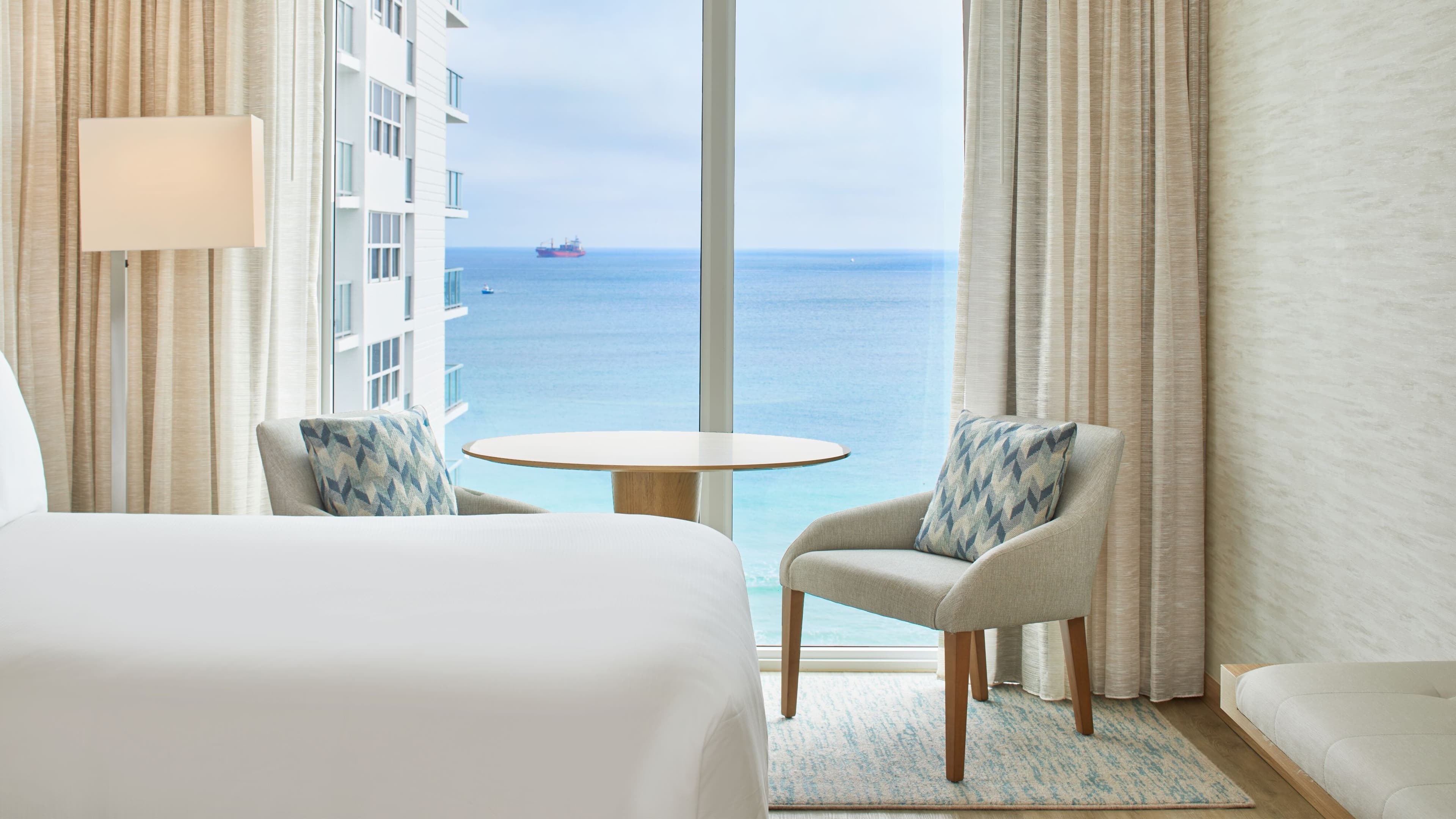 AC Hotel Fort Lauderdale Beach — 8