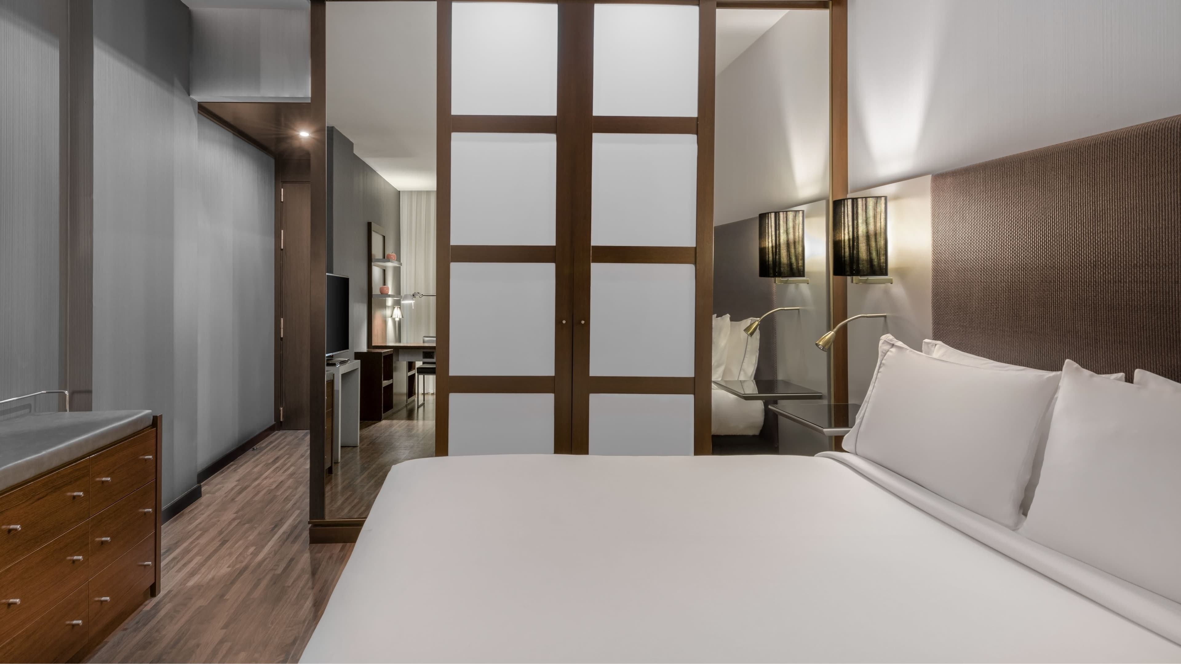 AC Hotel Madrid Airport — 7