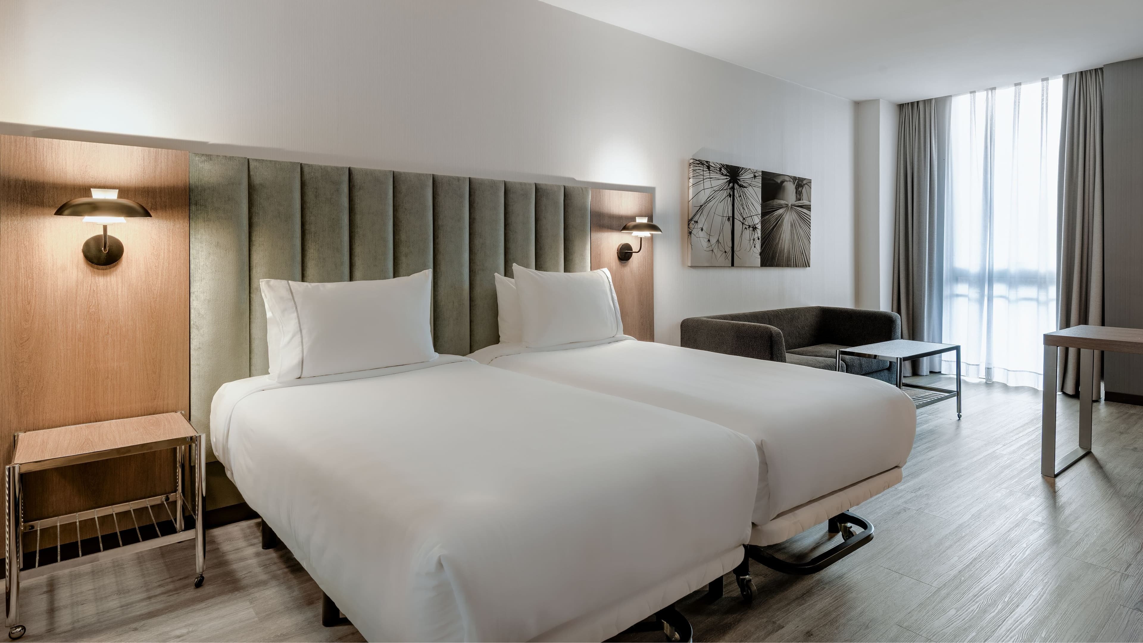 Standard Twin - Image 1