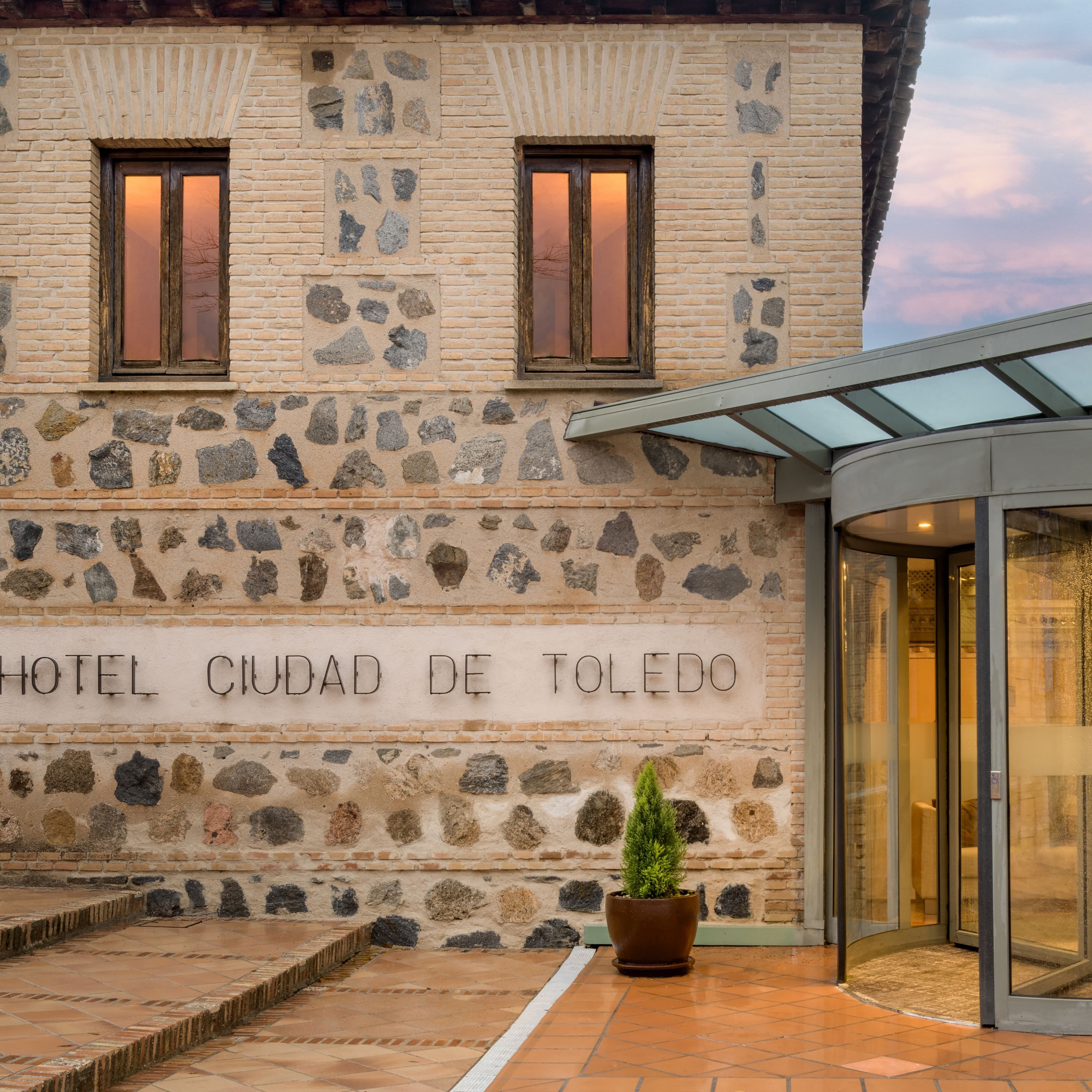 AC Hotel Ciudad de Toledo - Image 1