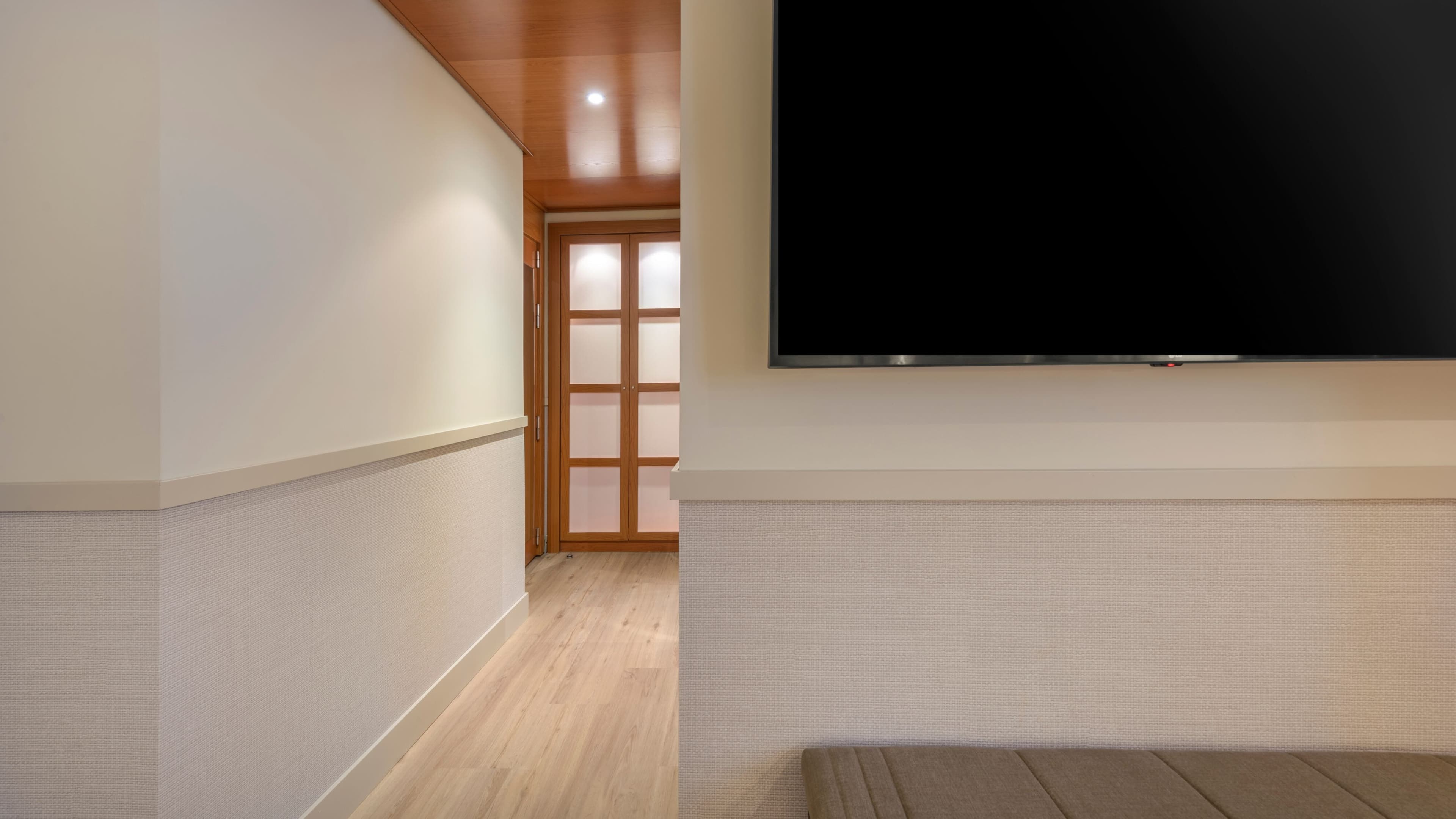 Standard Queen - Image 15