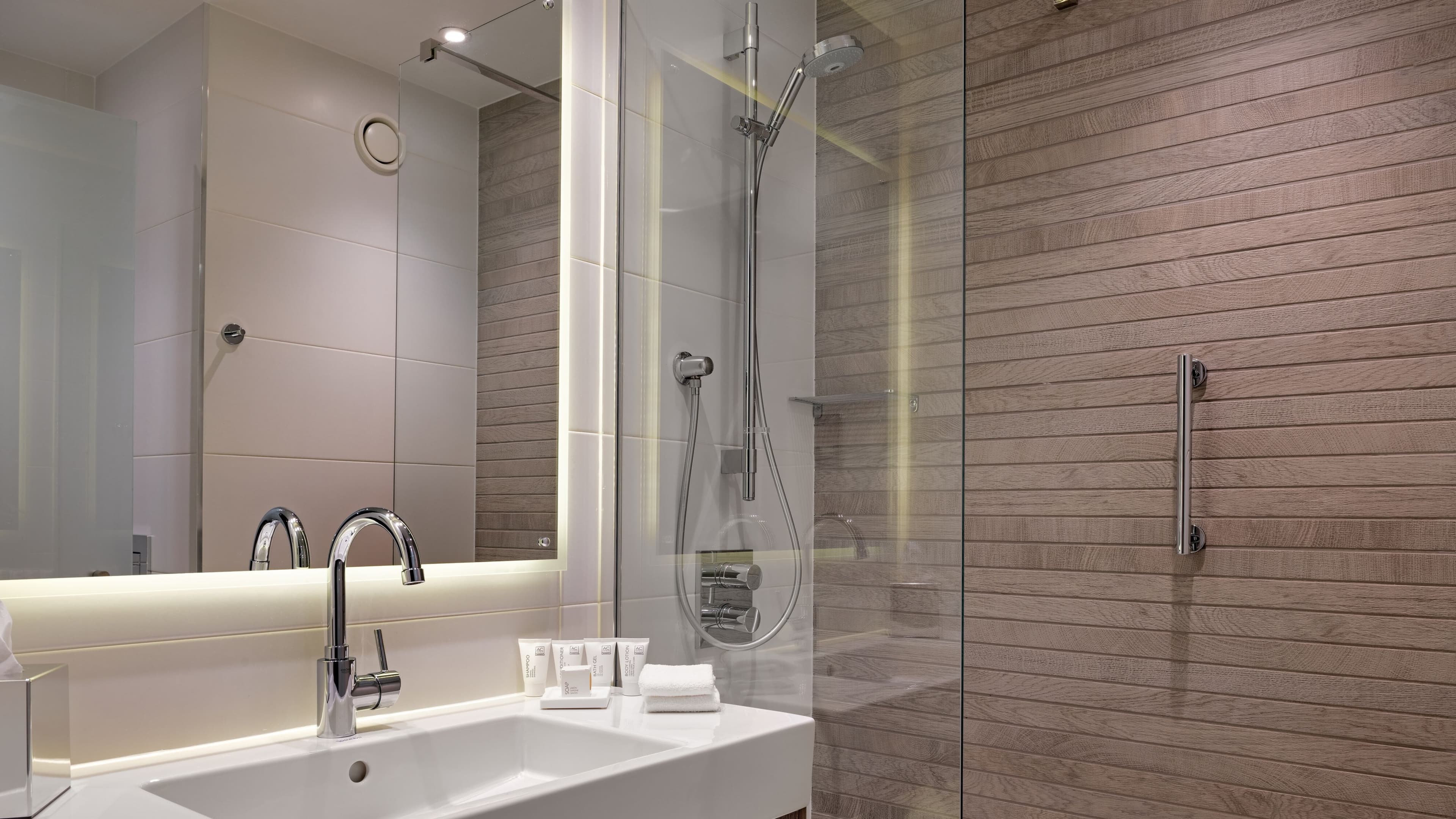 Standard Room - Image 6