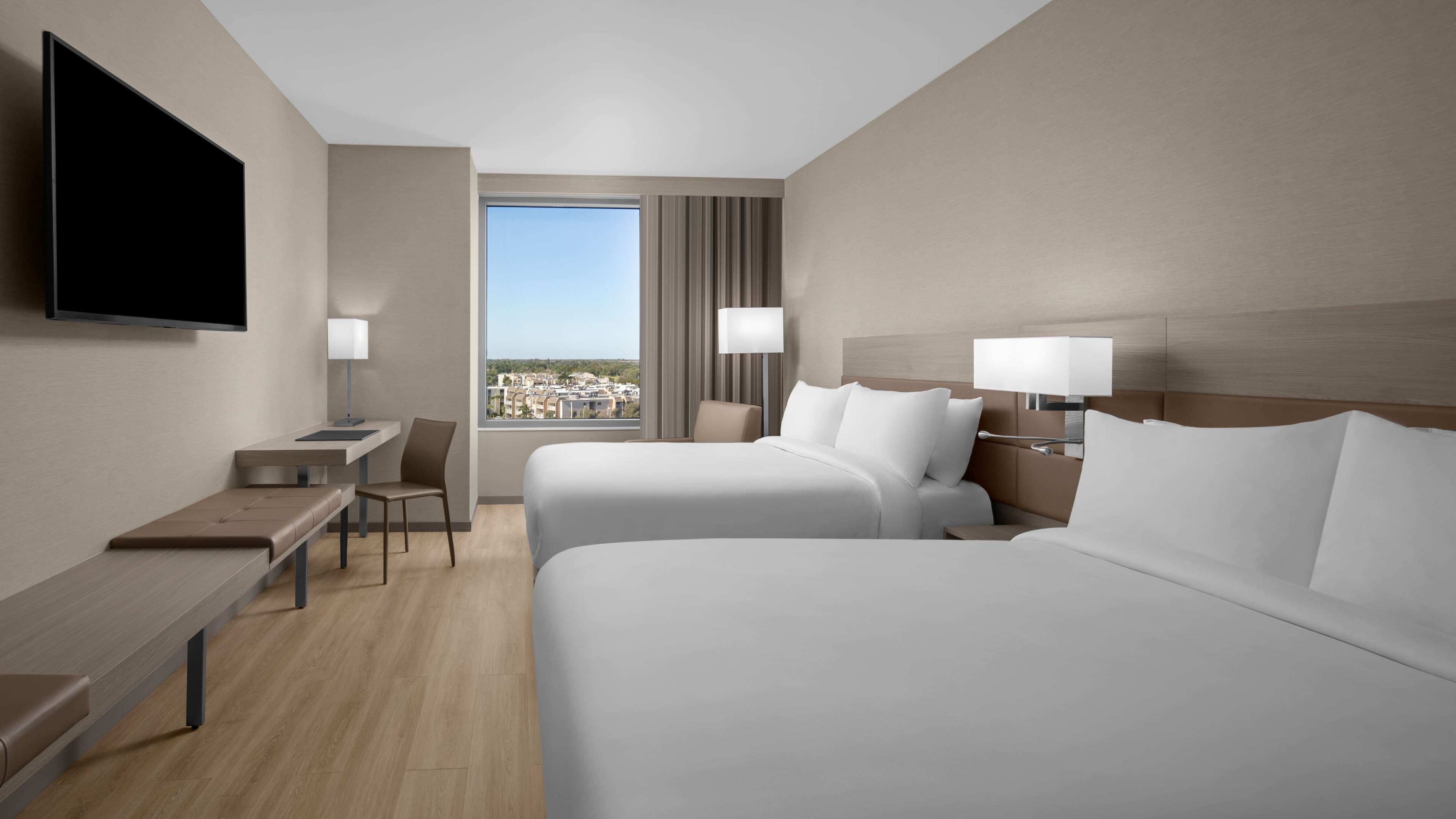 Queen Queen Room - Image 2