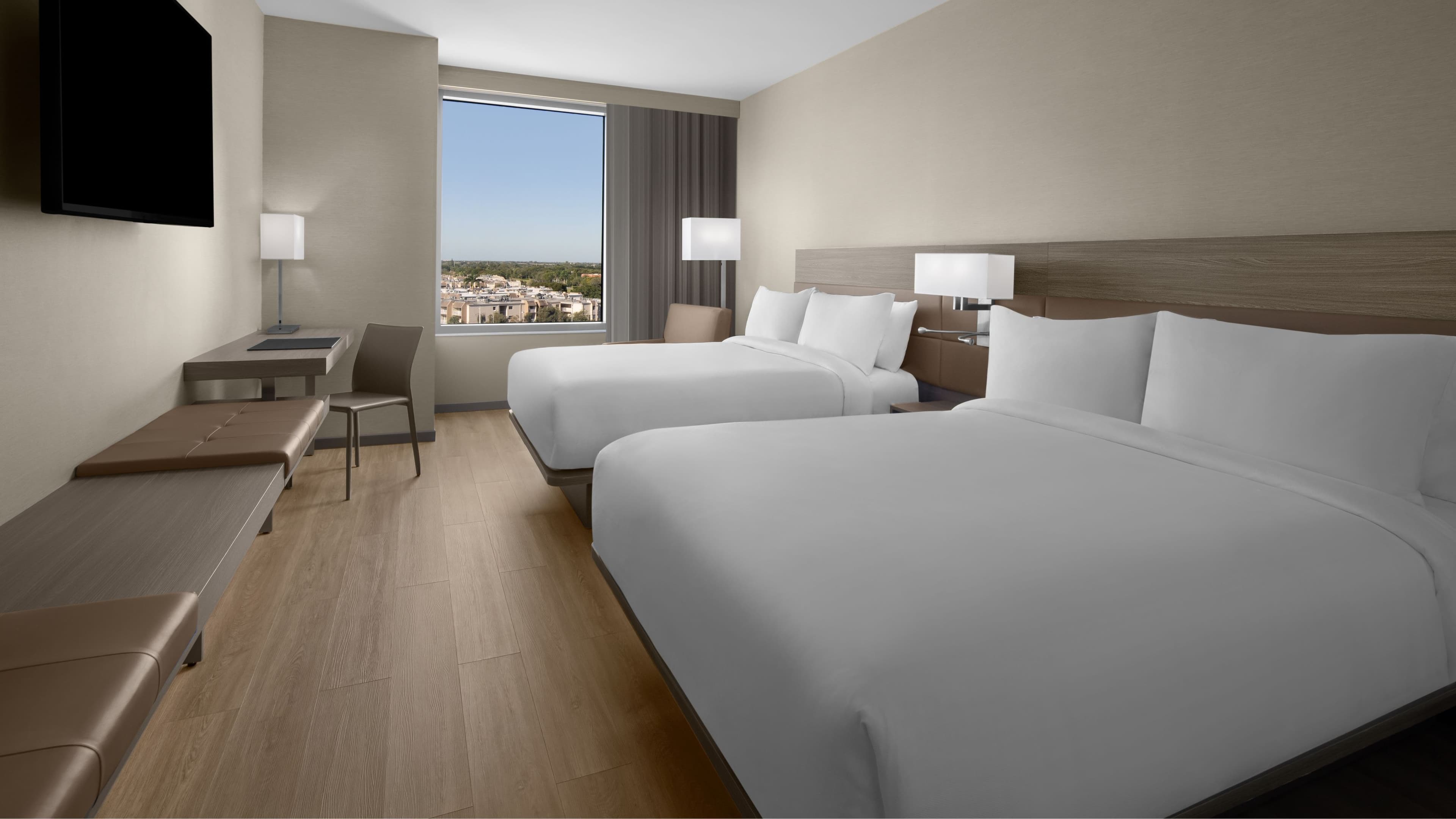 Queen Queen Room - Image 1