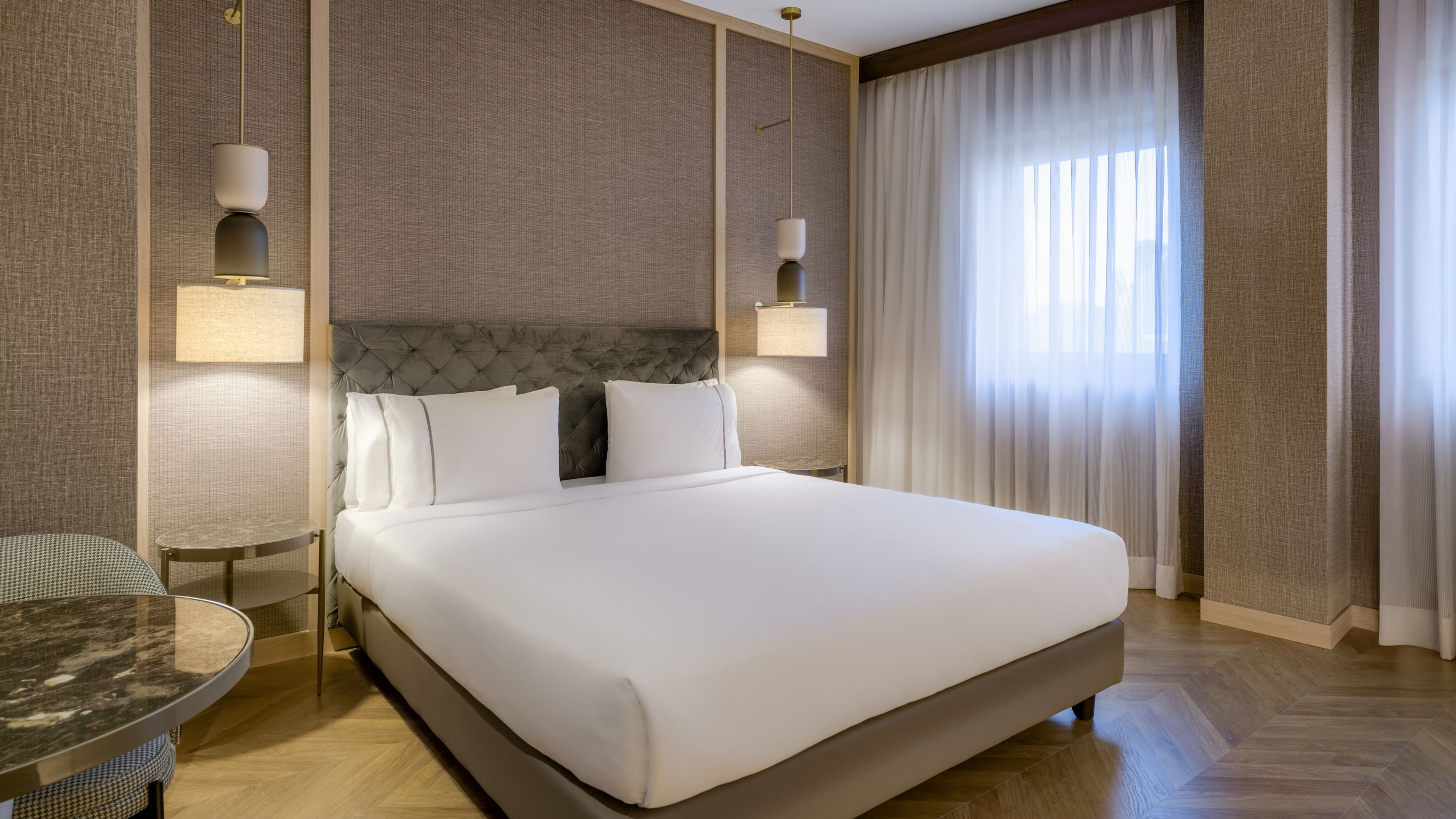 Standard King - Image 1