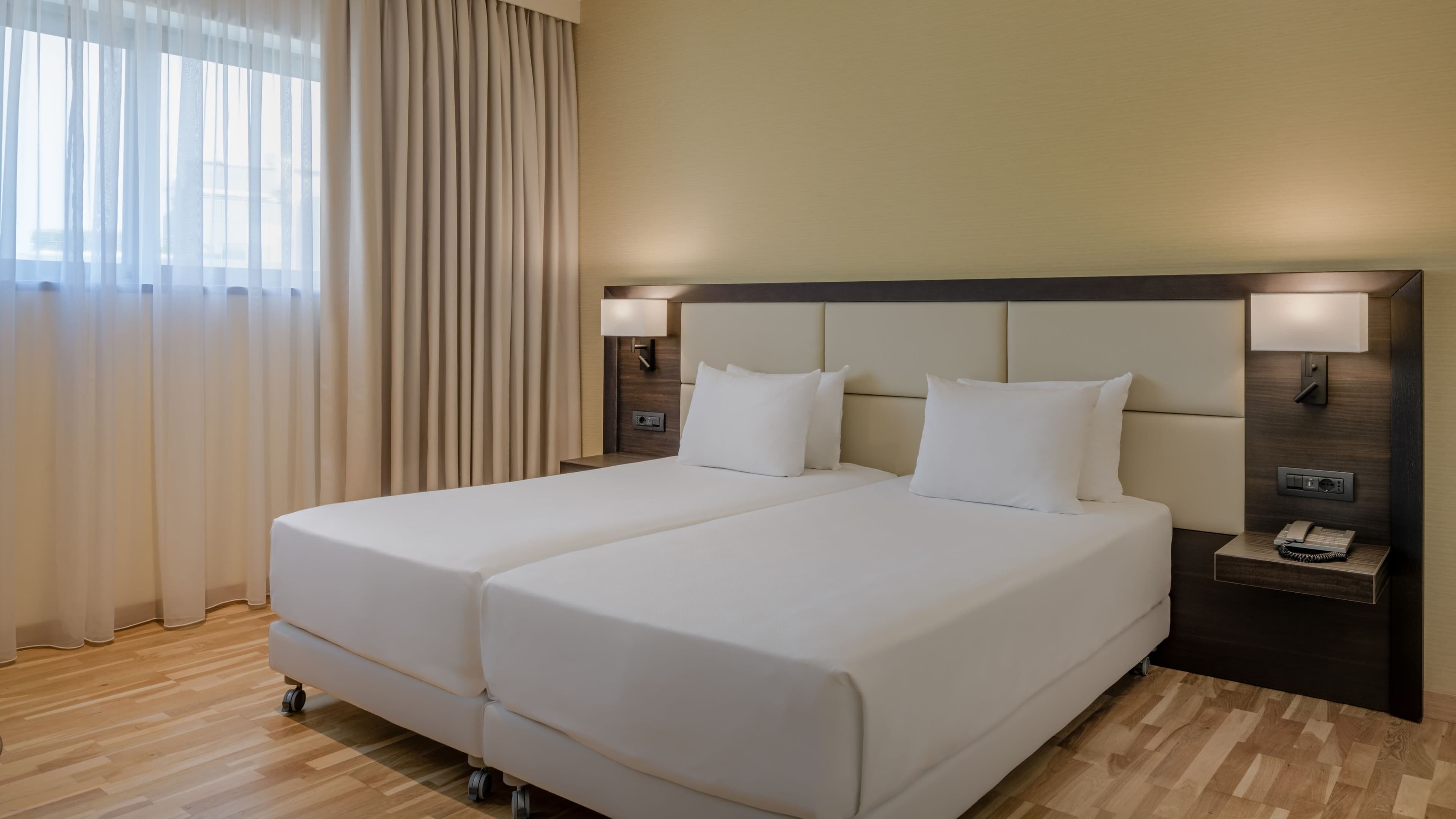 Deluxe Guest room - Image 1