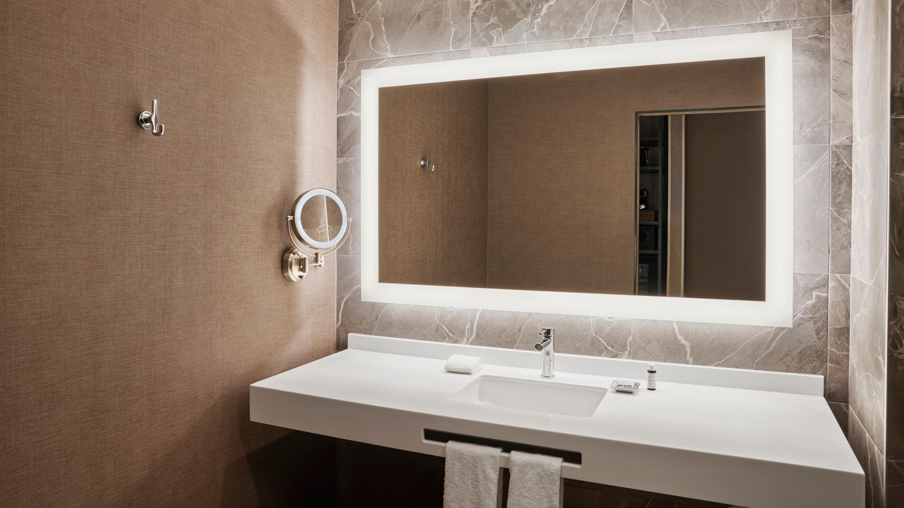 AC Hotel Saltillo - Image 5