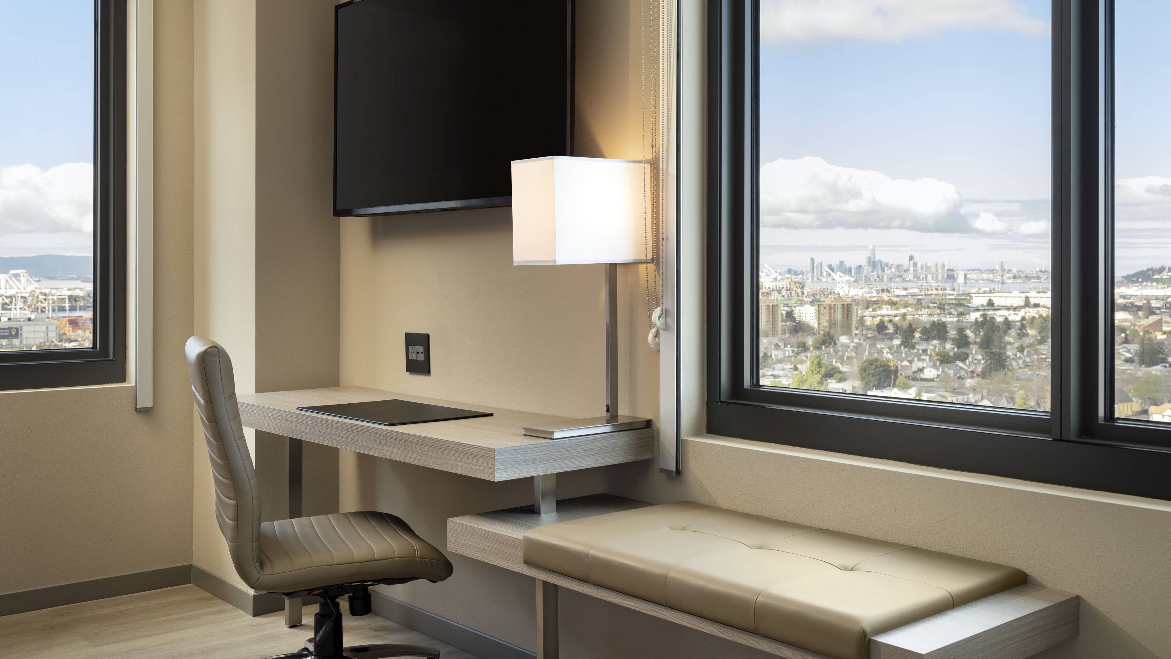 AC Hotel Oakland Downtown — 14