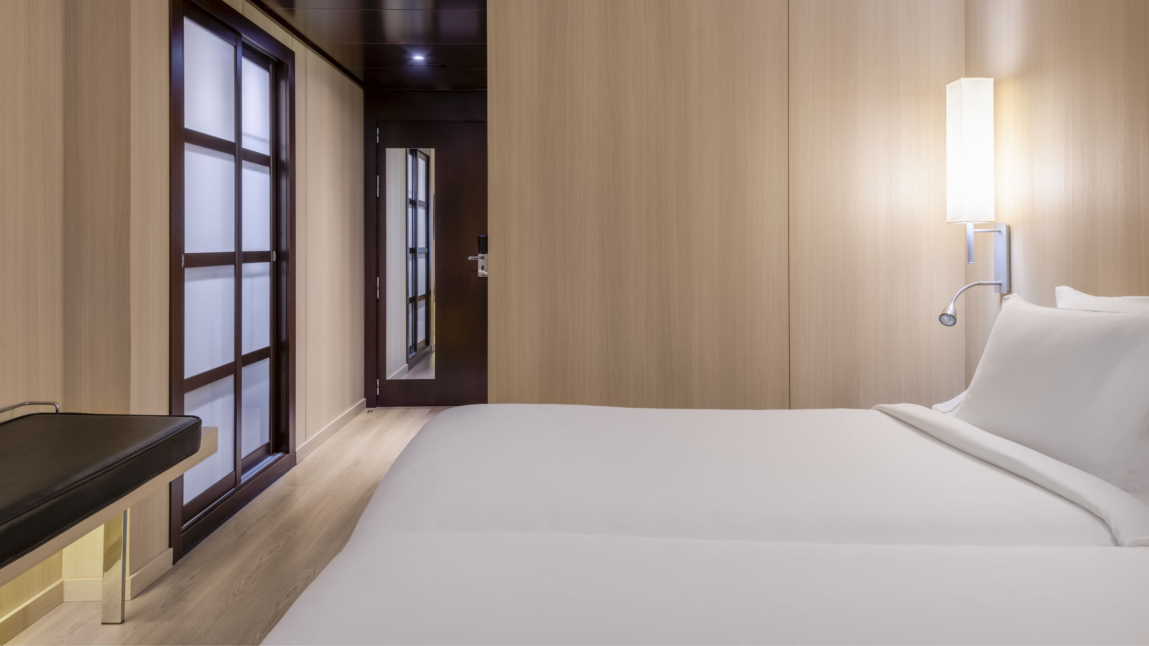 AC Hotel Cordoba - Image 2