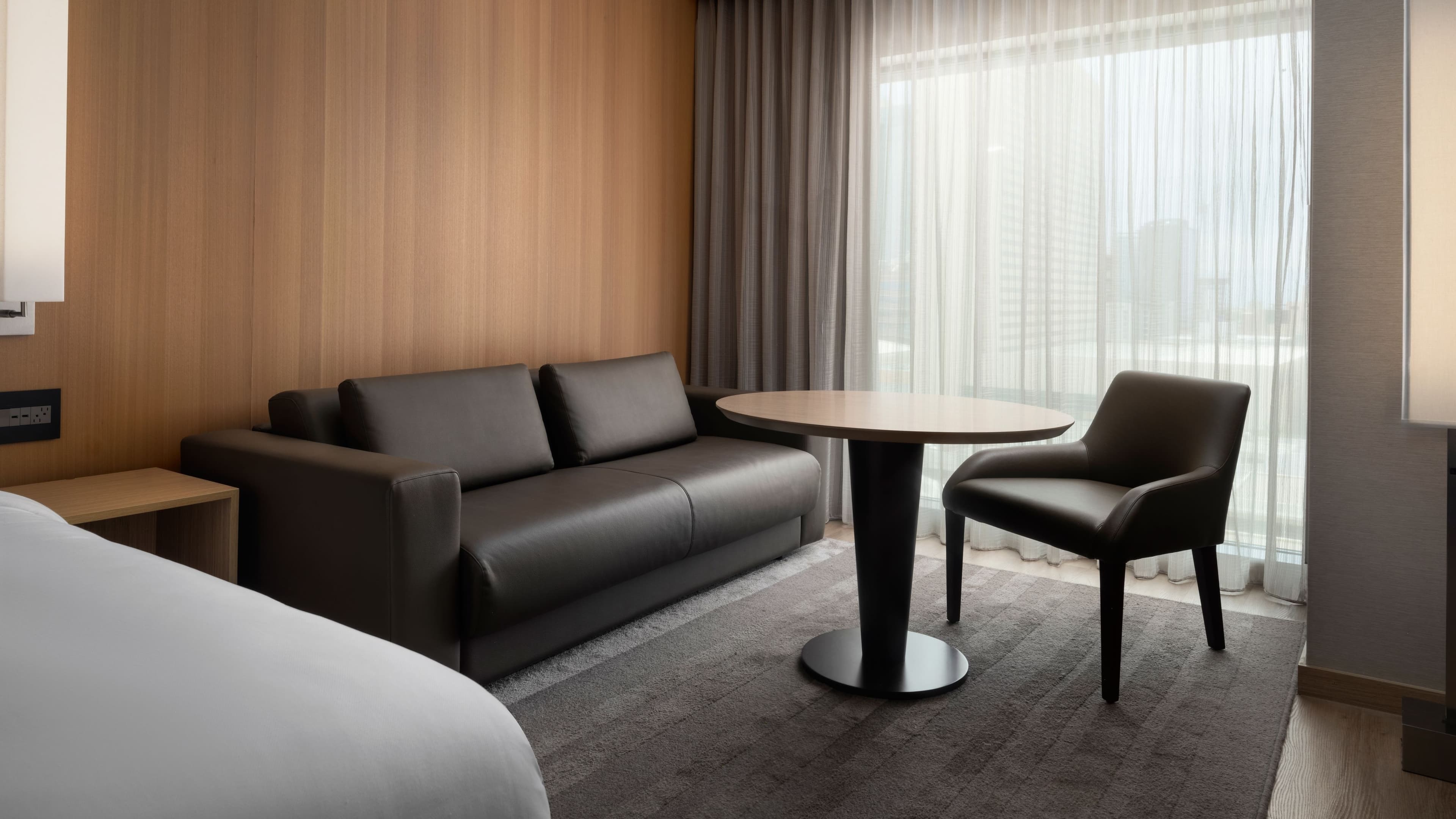 AC Hotel Phoenix Downtown — 4