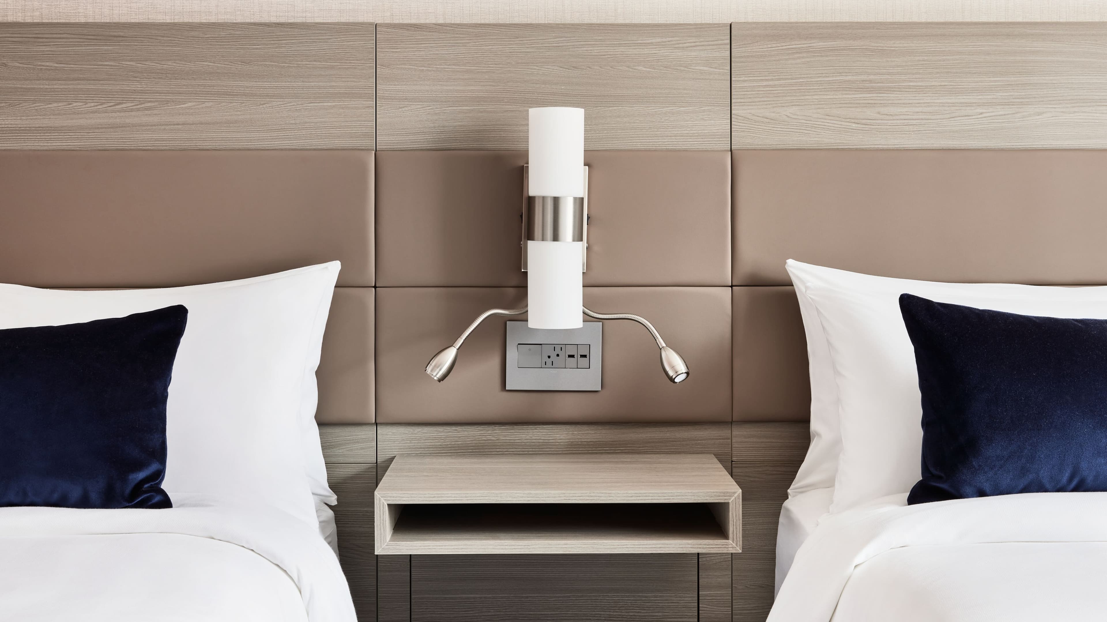 AC Hotel San Diego Downtown Gaslamp Quarter — 6