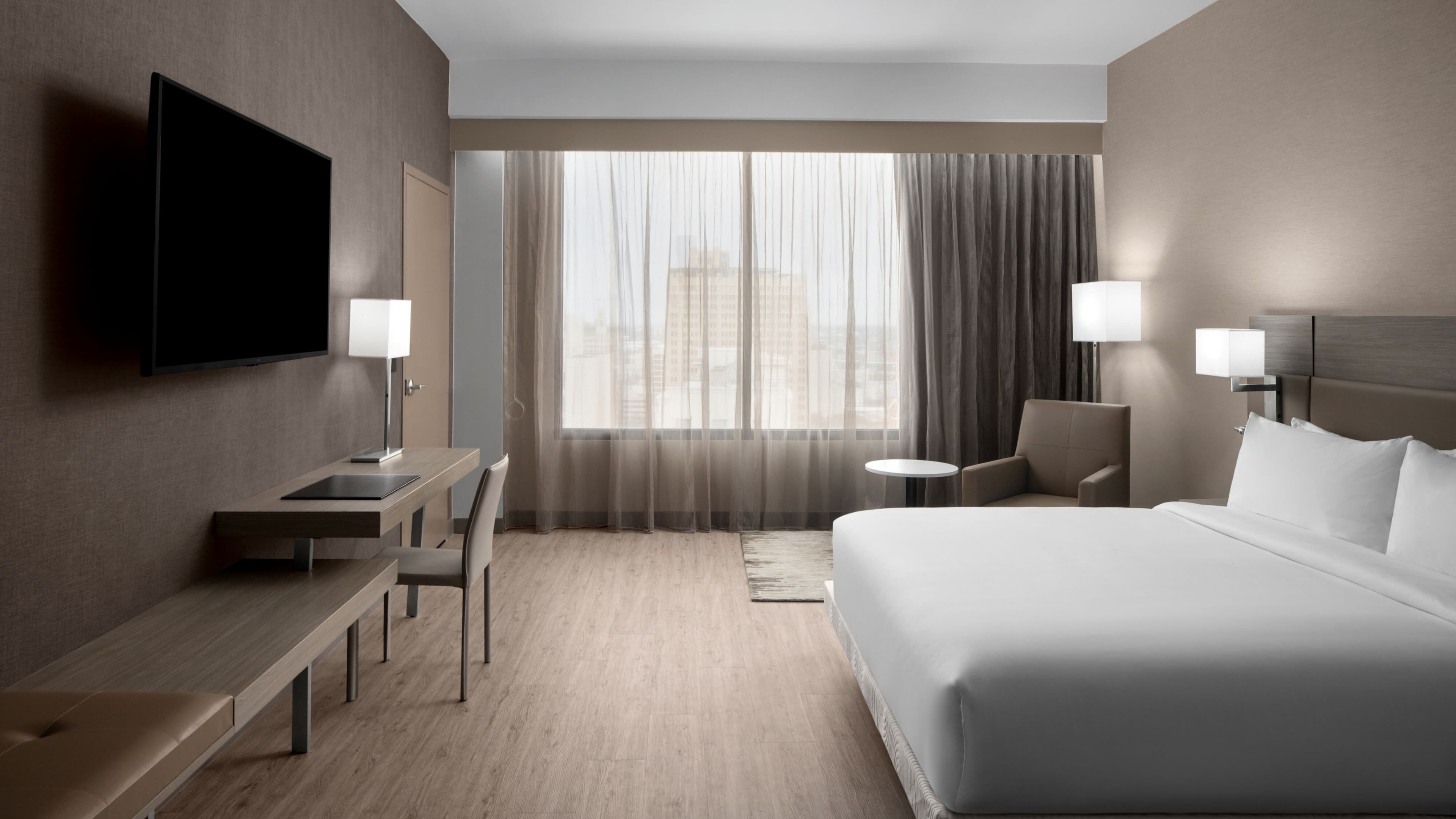 AC Hotel San Antonio Riverwalk - Image 4