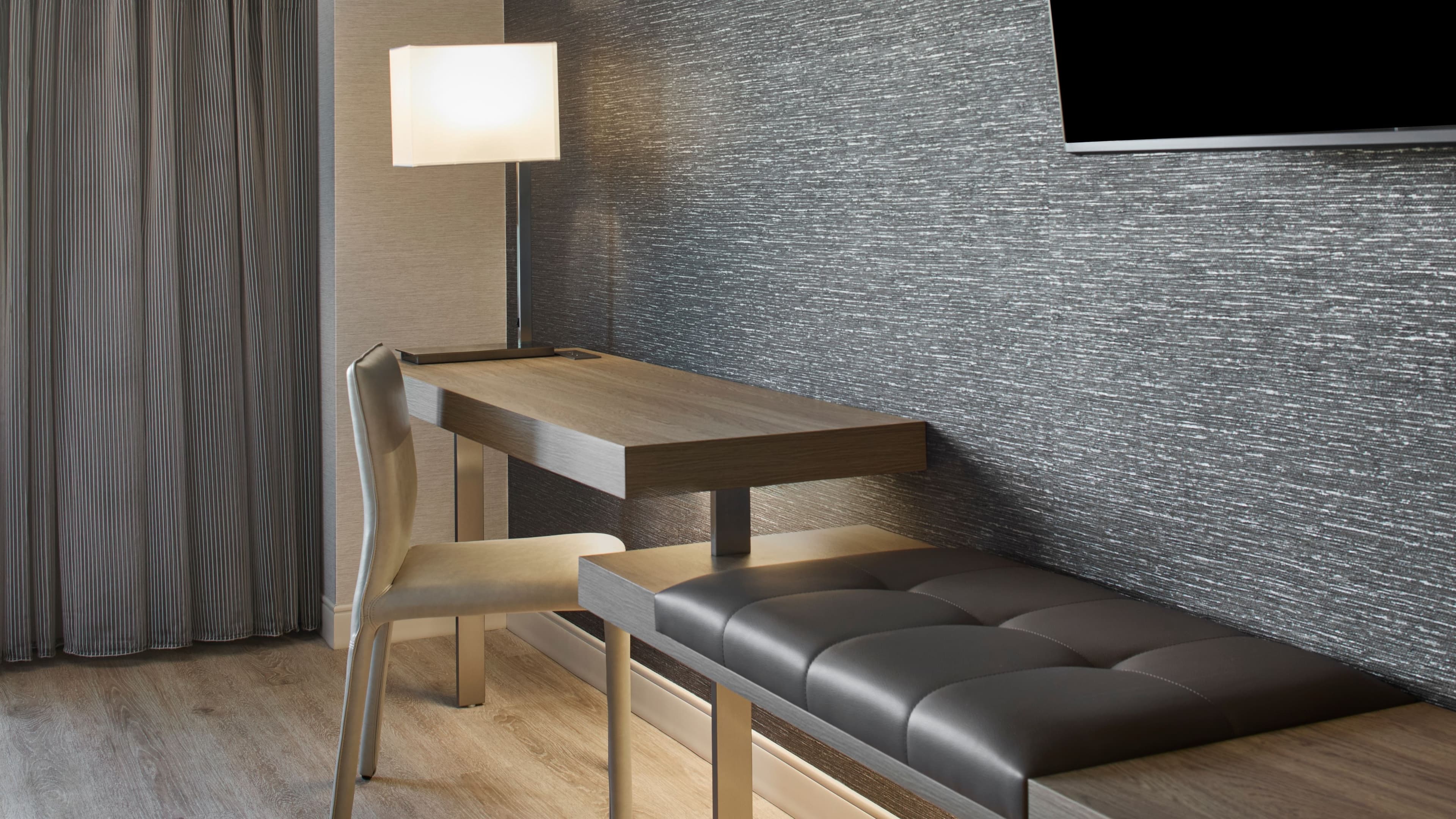 King Riverview Deluxe - Image 2