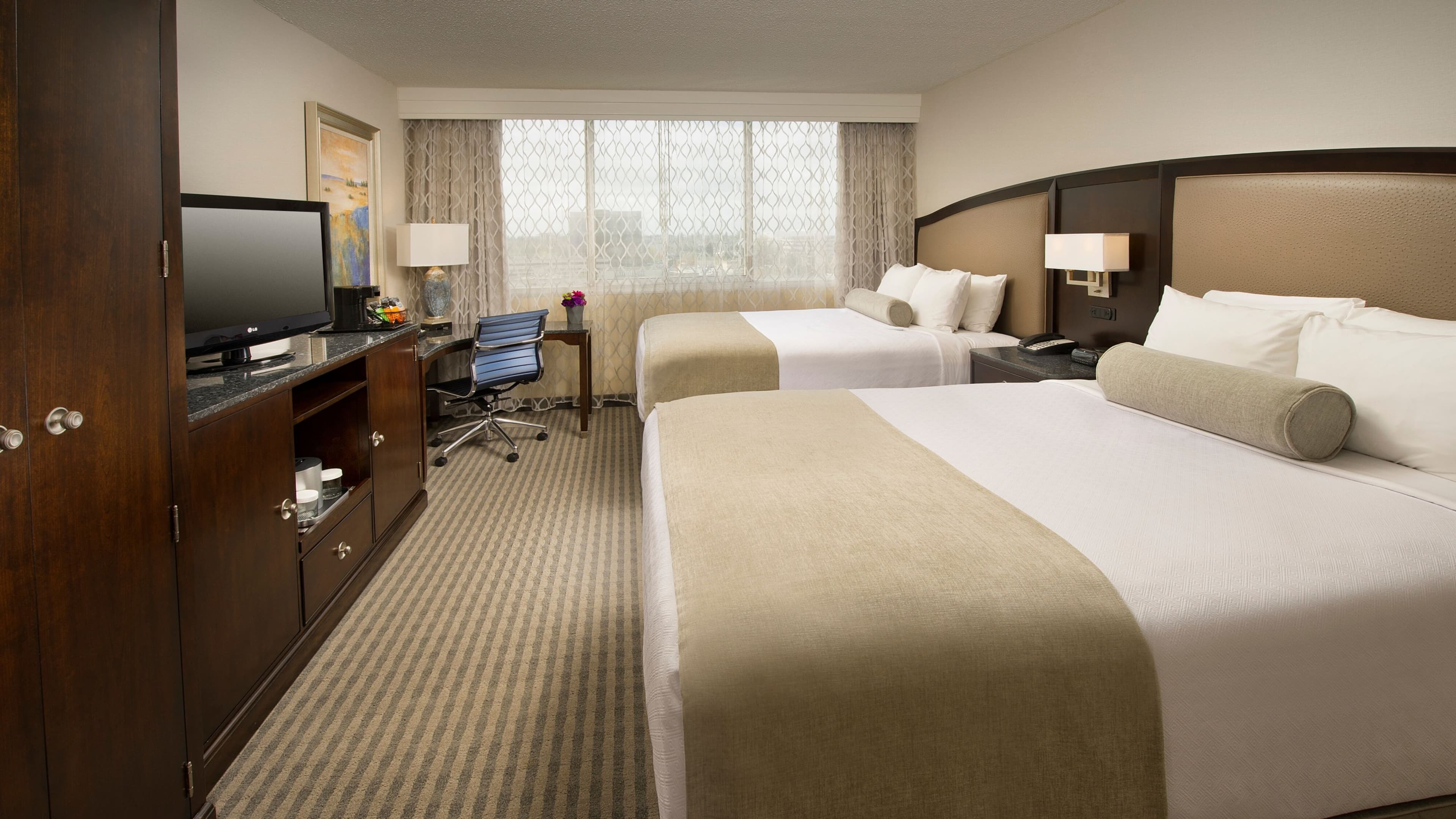 Skybridge Seattle Airport Hotel — 8