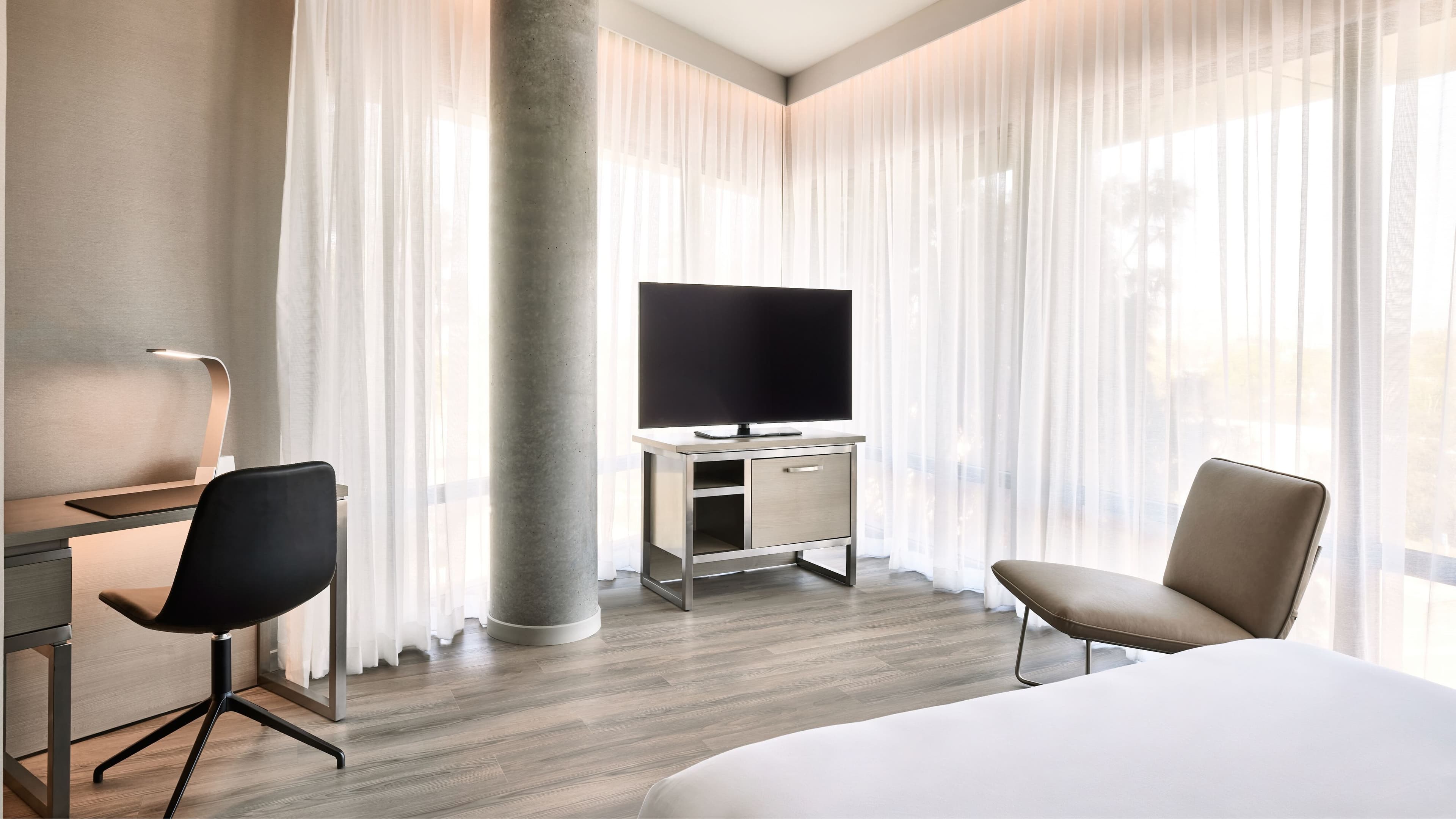 AC Hotel Sunnyvale Moffett Park - Image 2