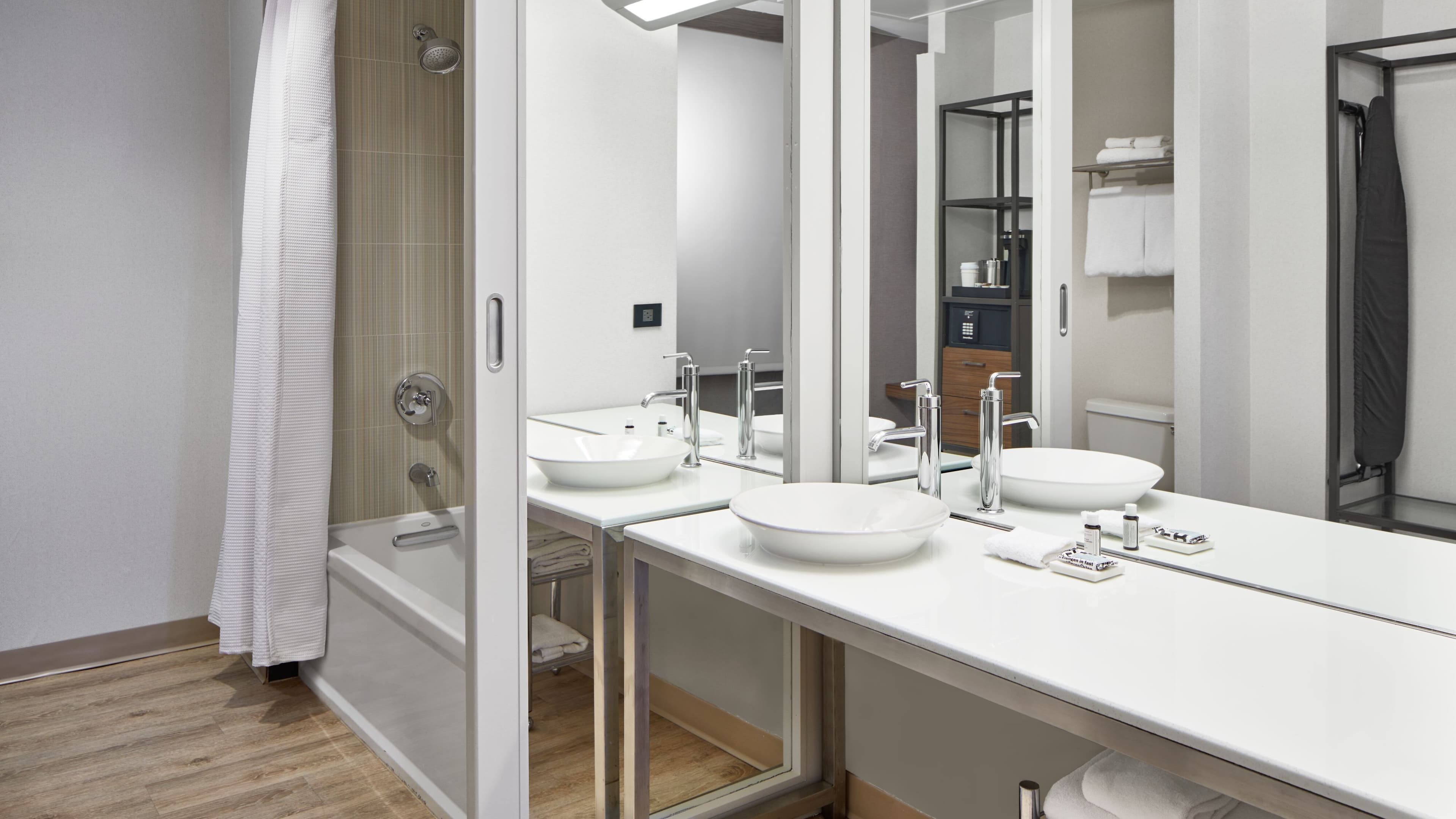 AC Hotel National Harbor Washington, DC Area — 46