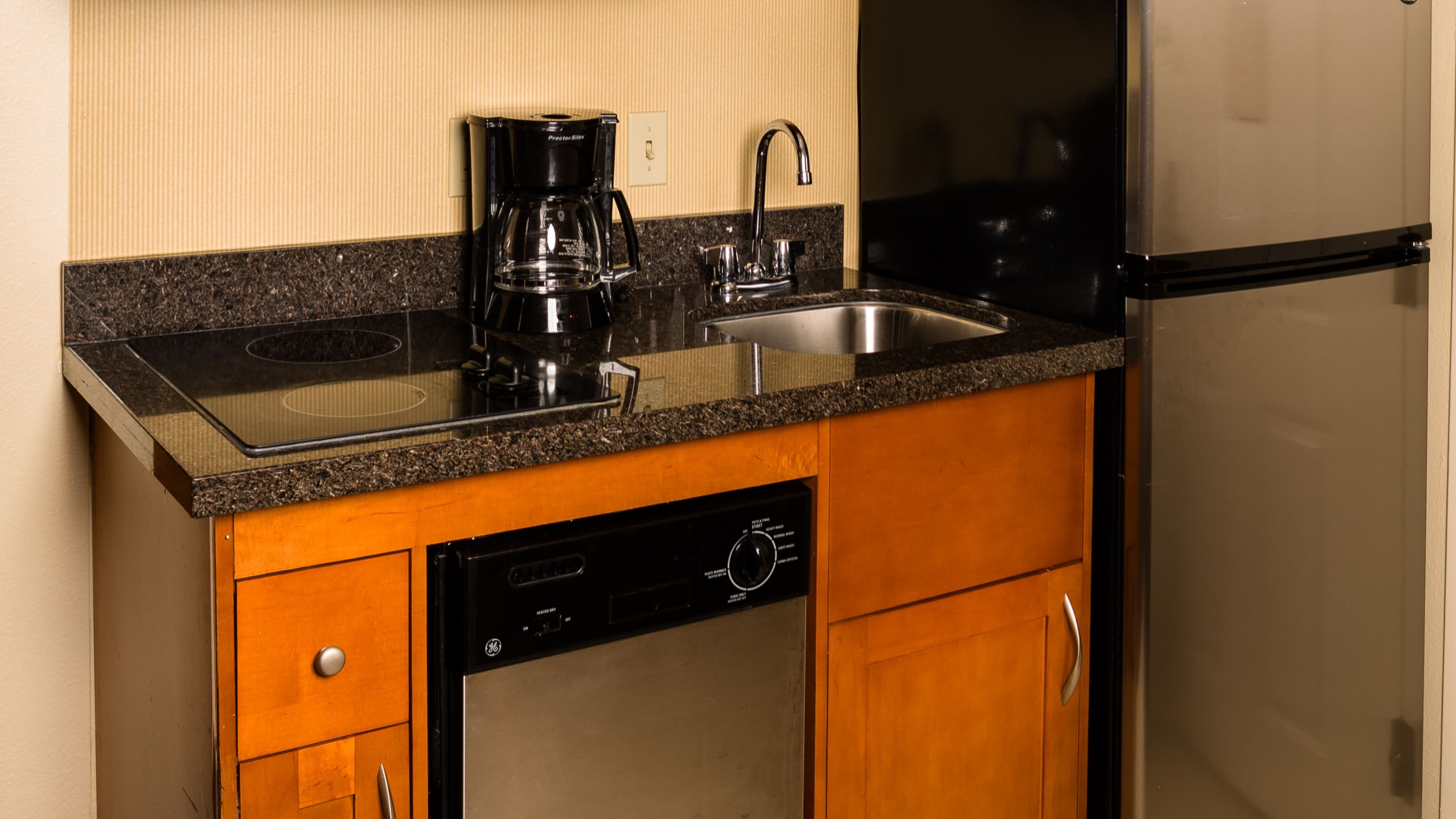 1 Bedroom Suite - Image 10