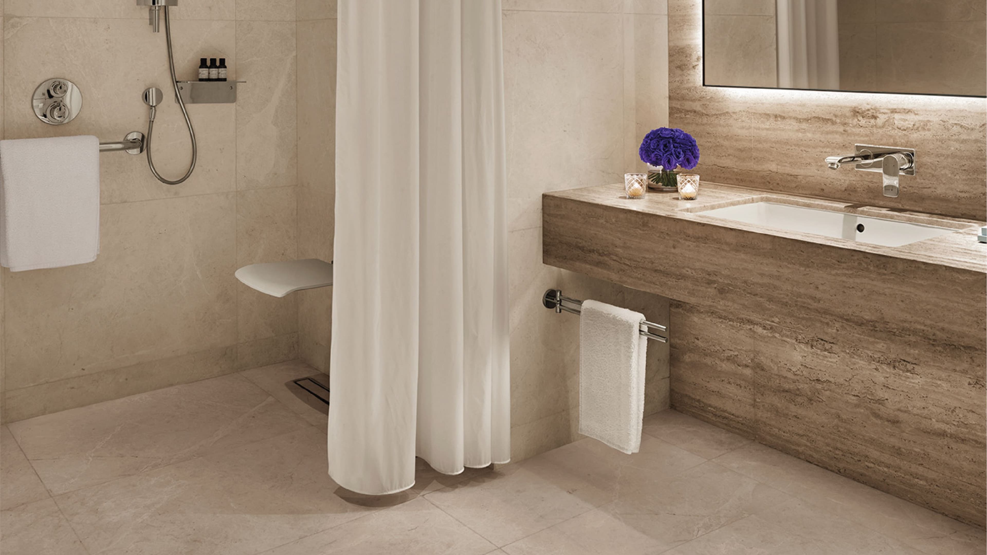 Deluxe Guest room - Image 4