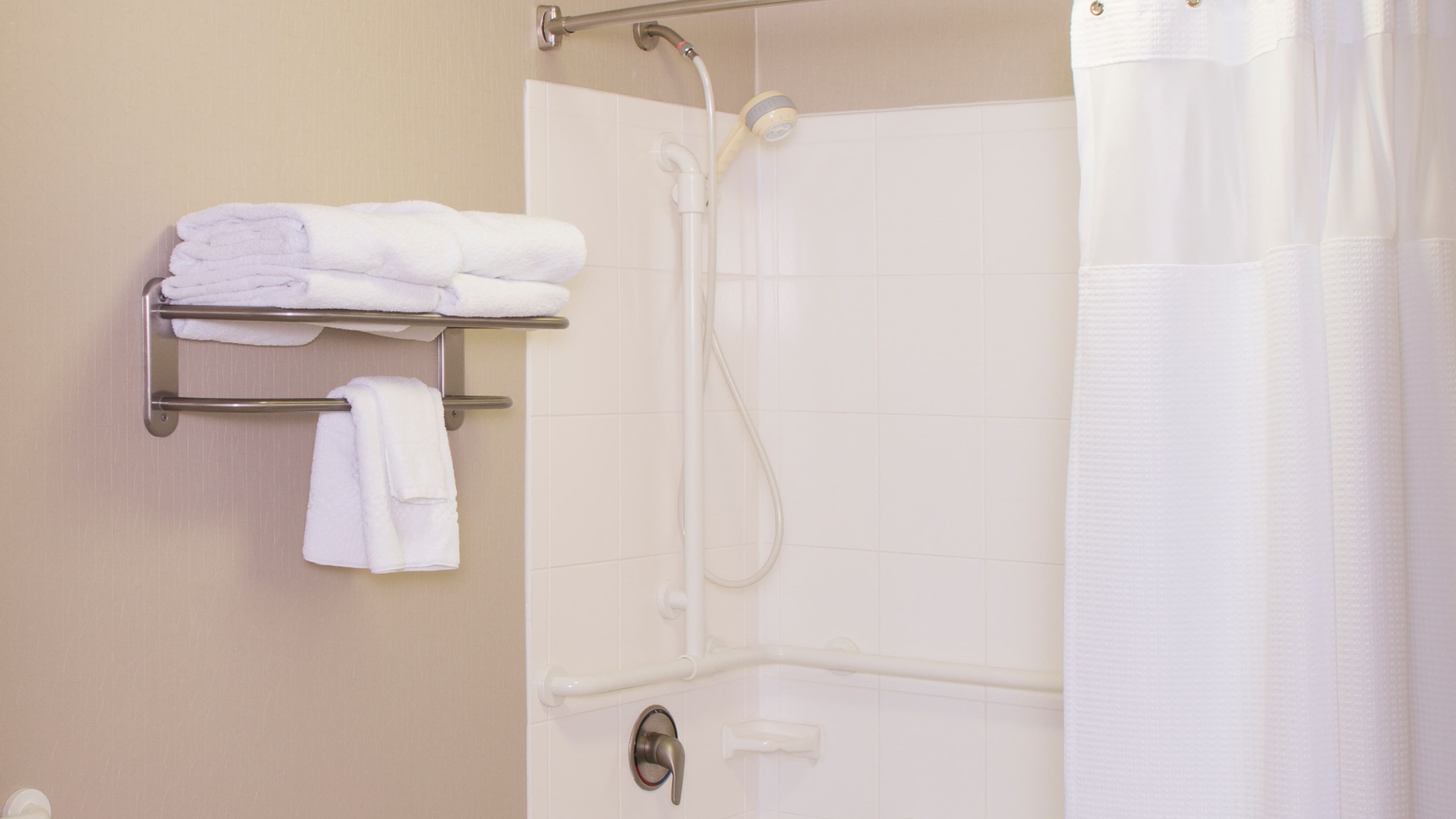 Suite - Image 11