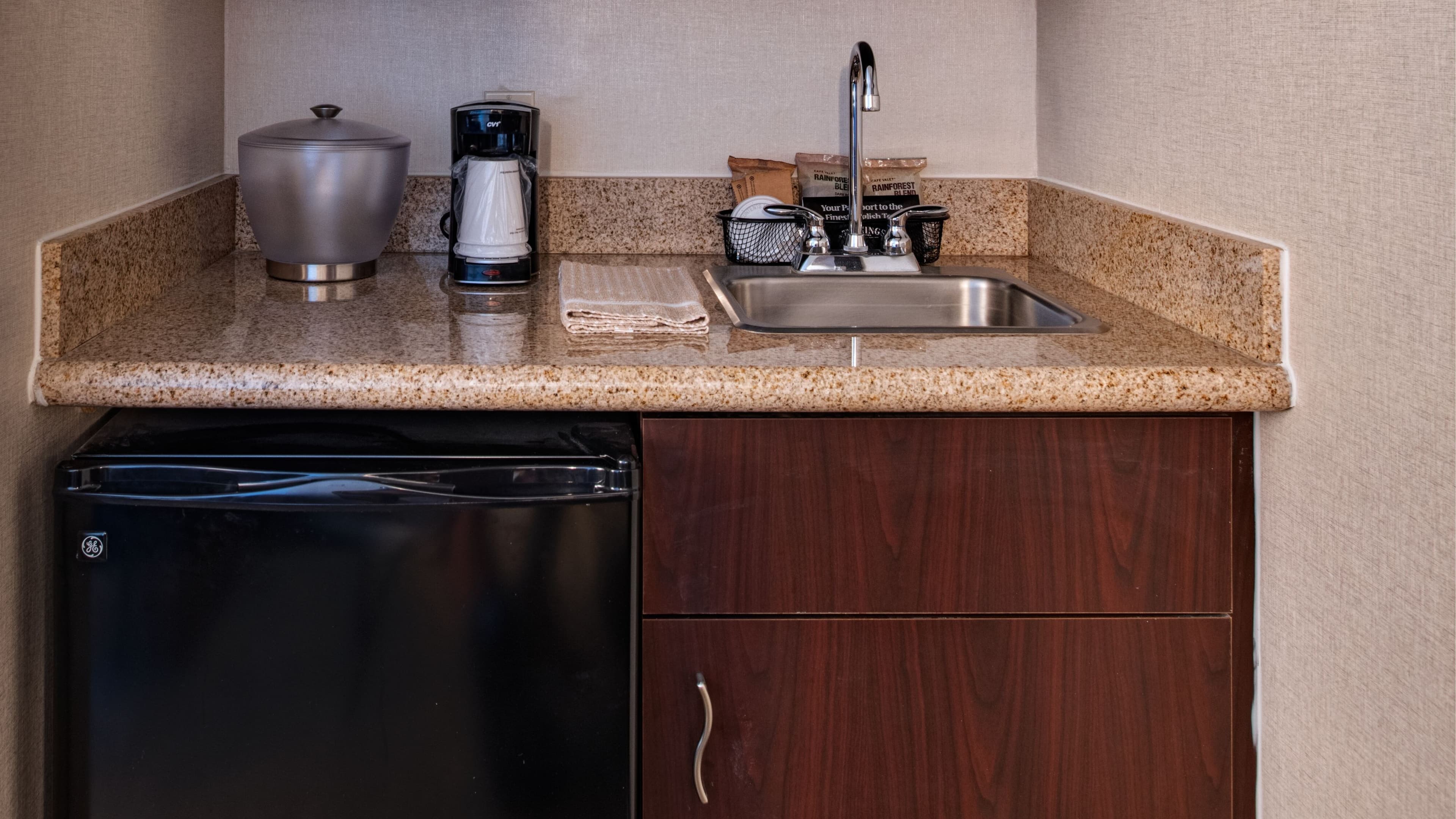 Suite - Image 7