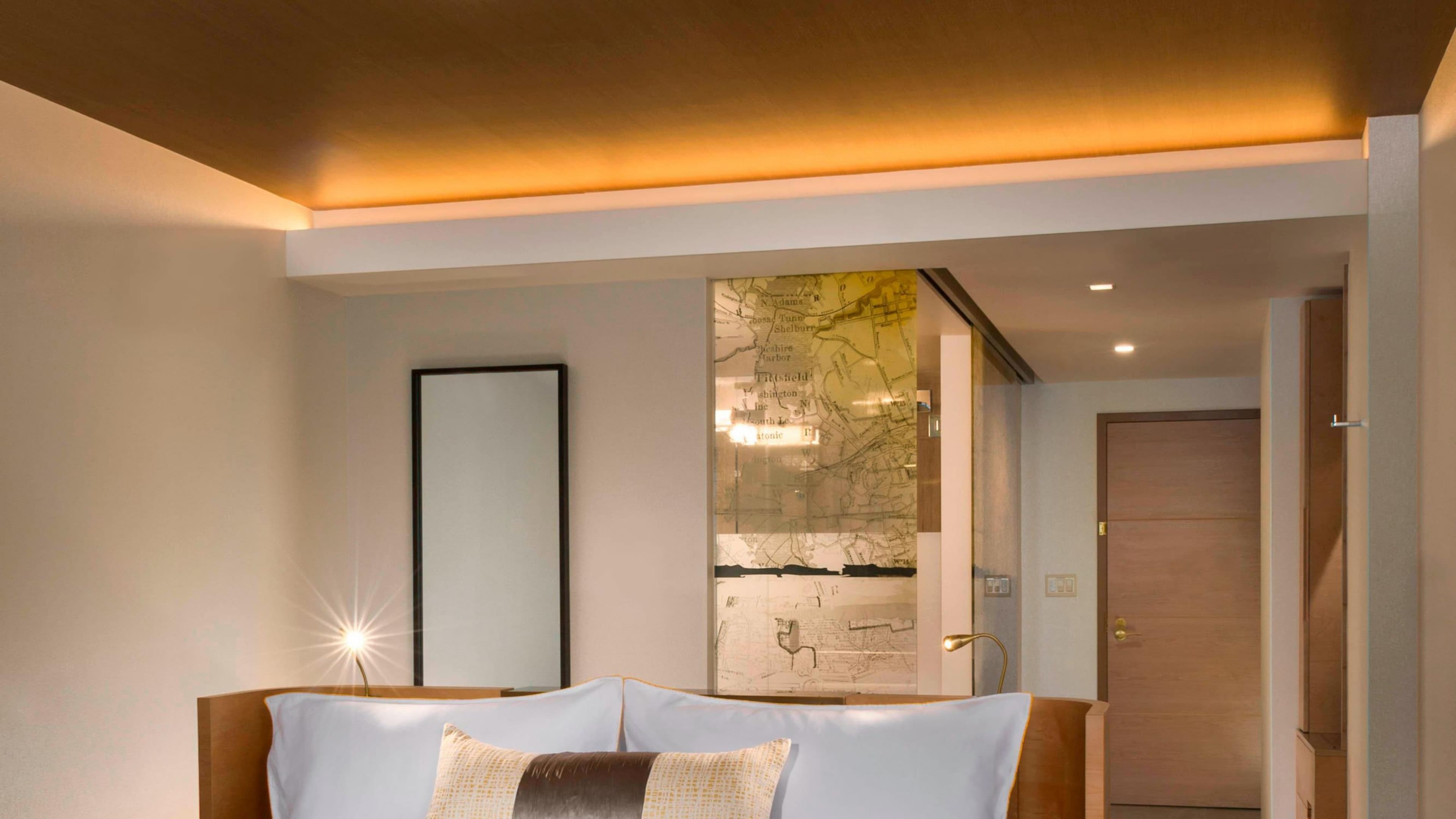 The Envoy Hotel, Autograph Collection — 12