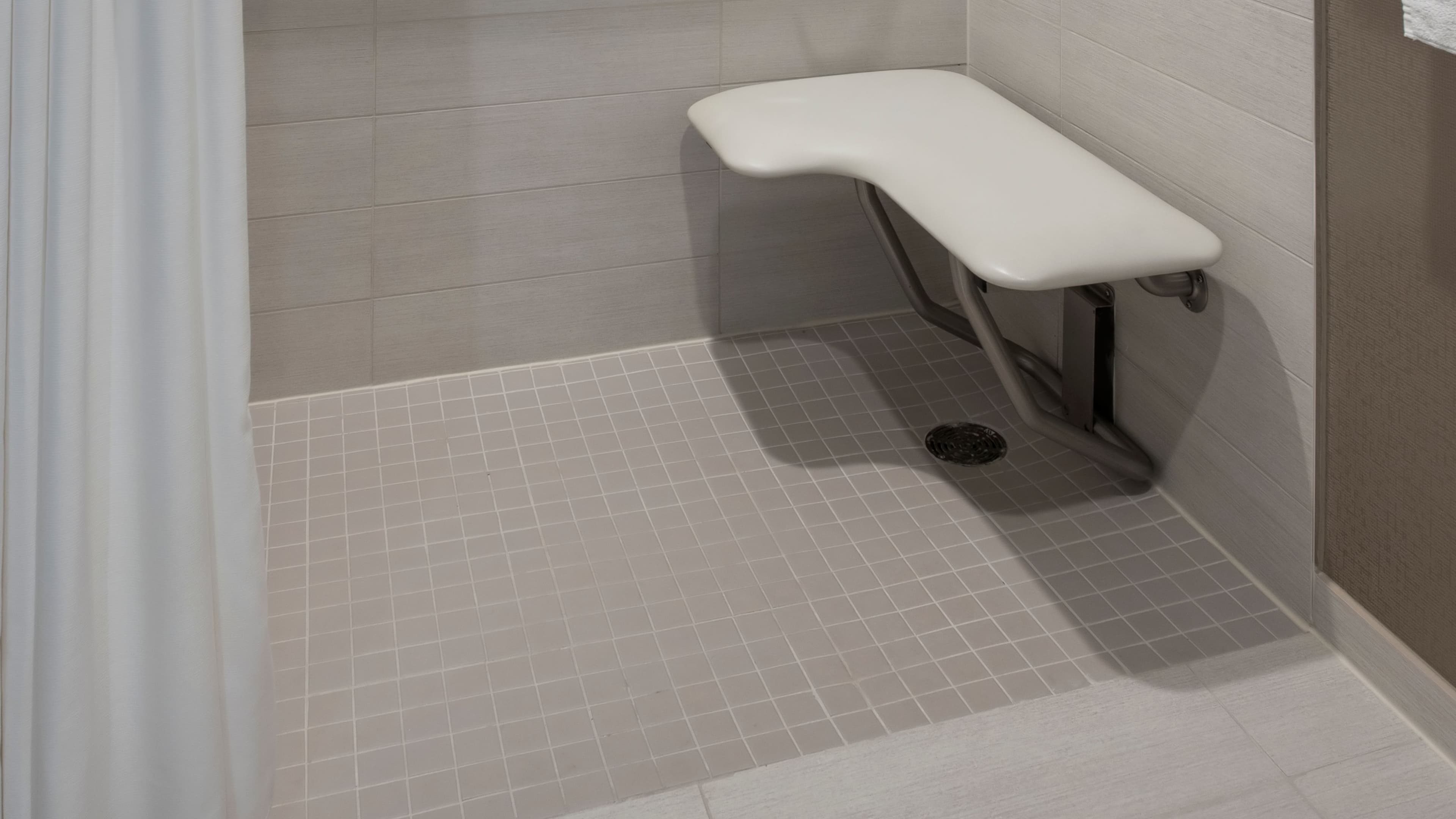 Holiday Inn Express & Suites Boston - Cambridge — 55