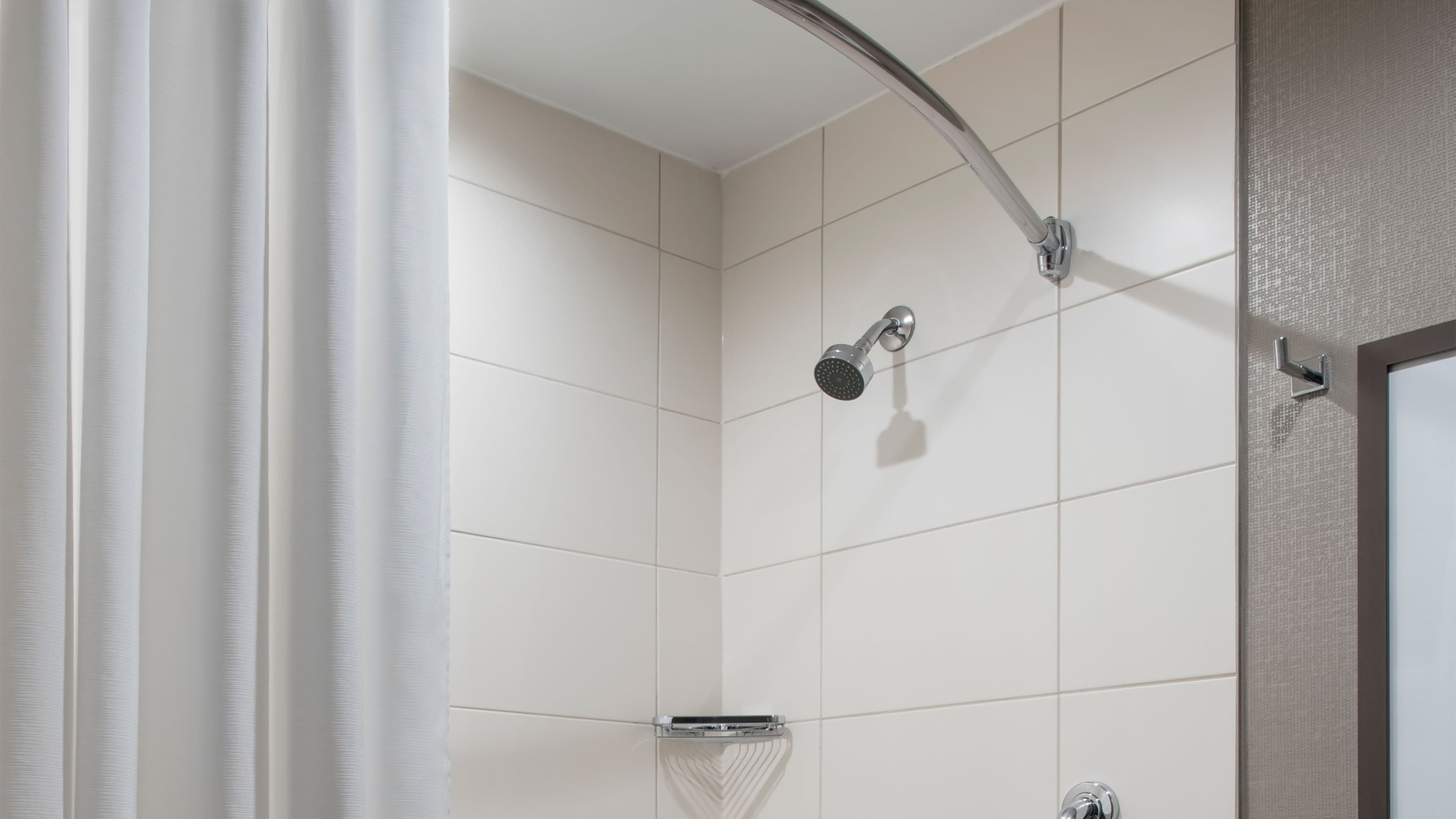 Holiday Inn Express & Suites Boston - Cambridge — 18