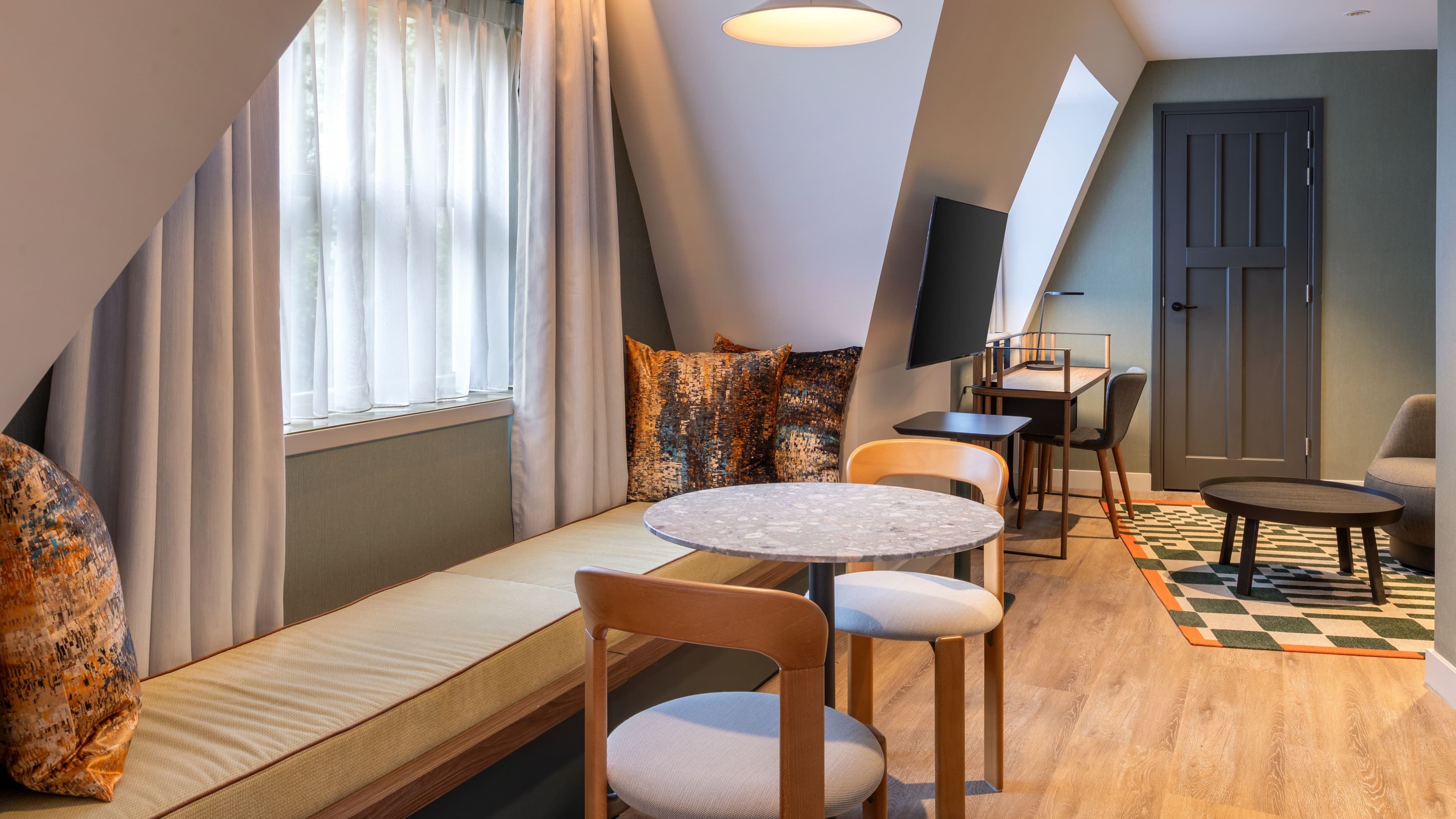 Renaissance Amsterdam Hotel — 91