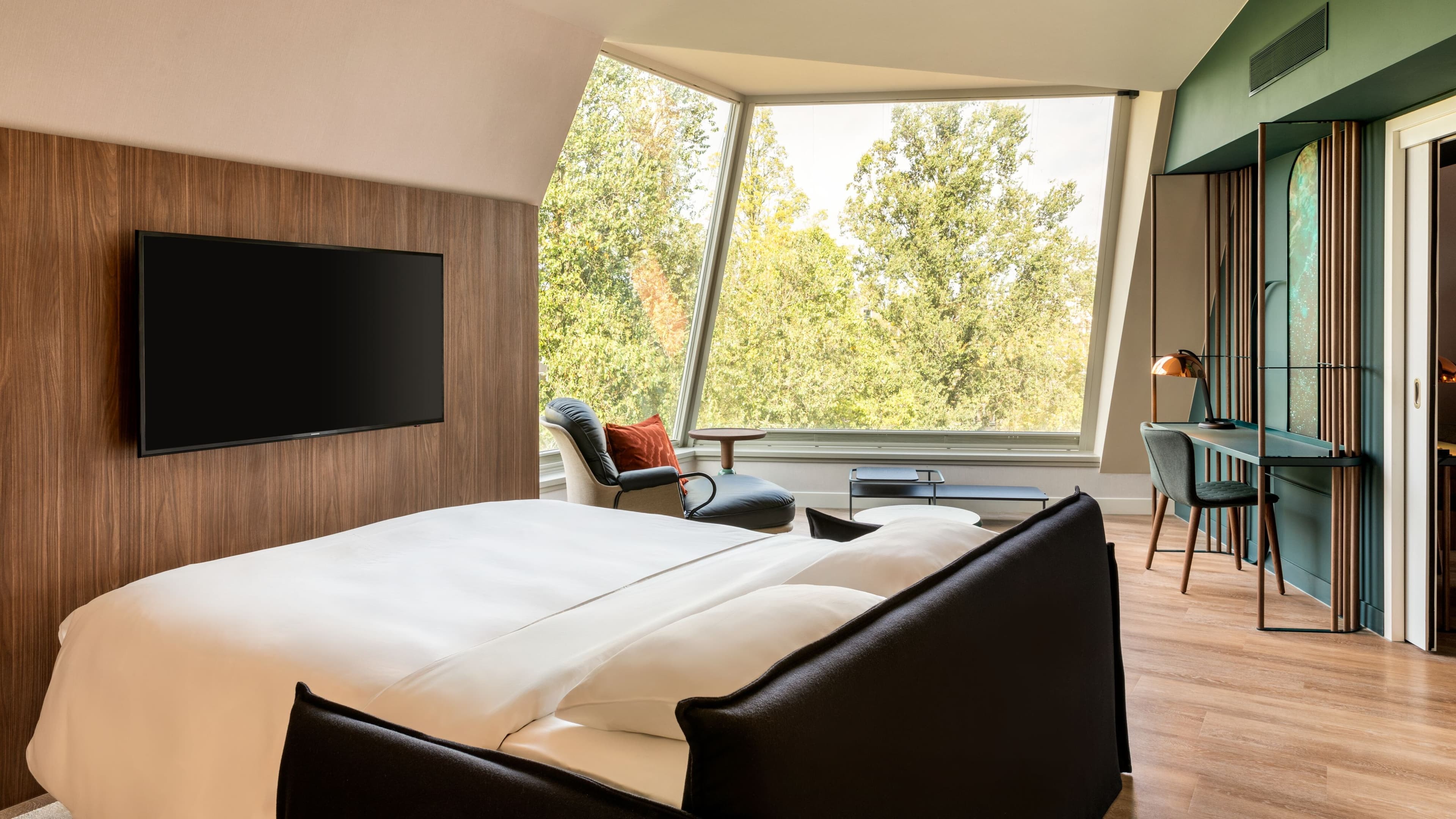 Renaissance Amsterdam Hotel — 68
