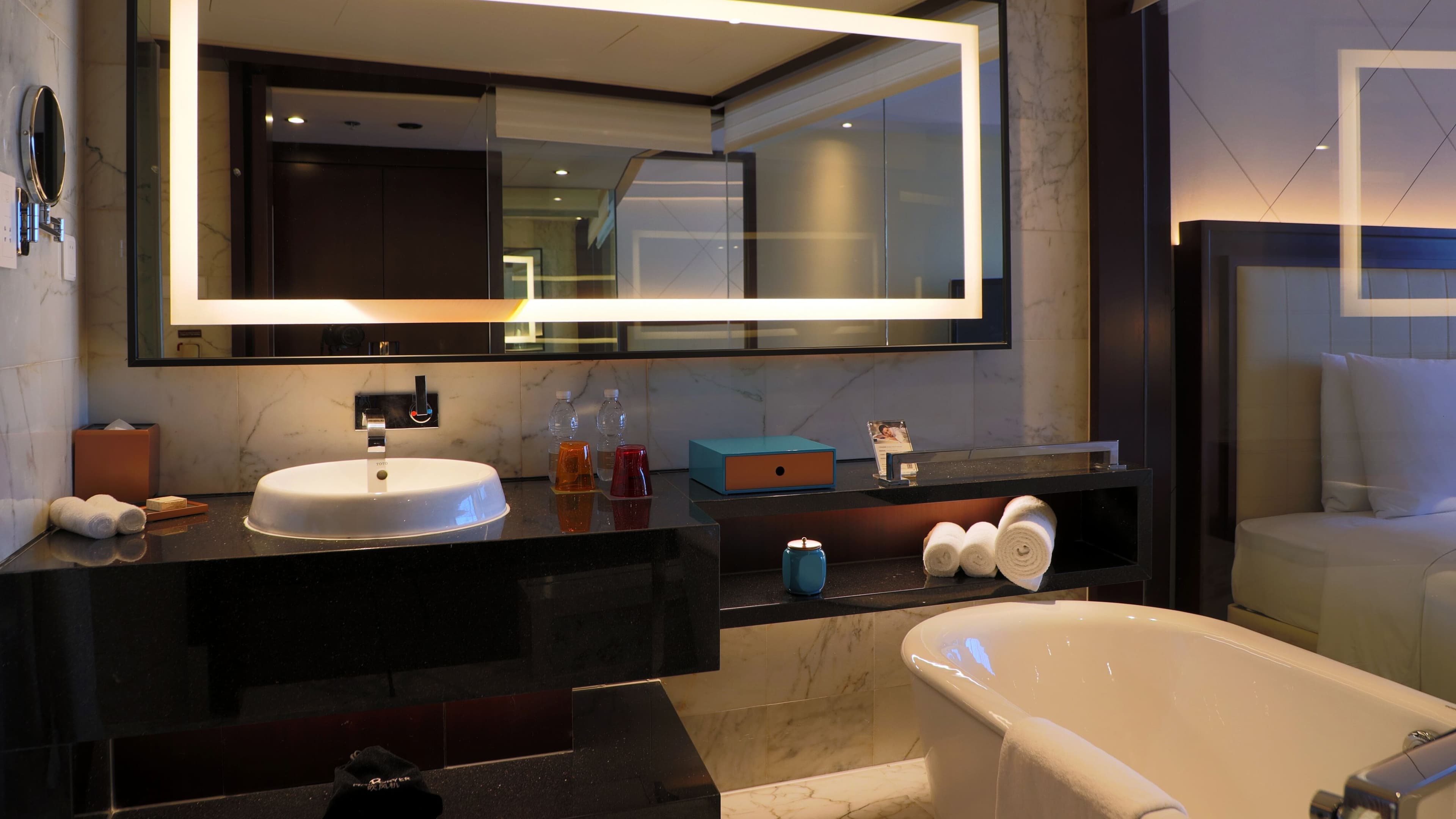 Renaissance Beijing Capital Hotel — 16