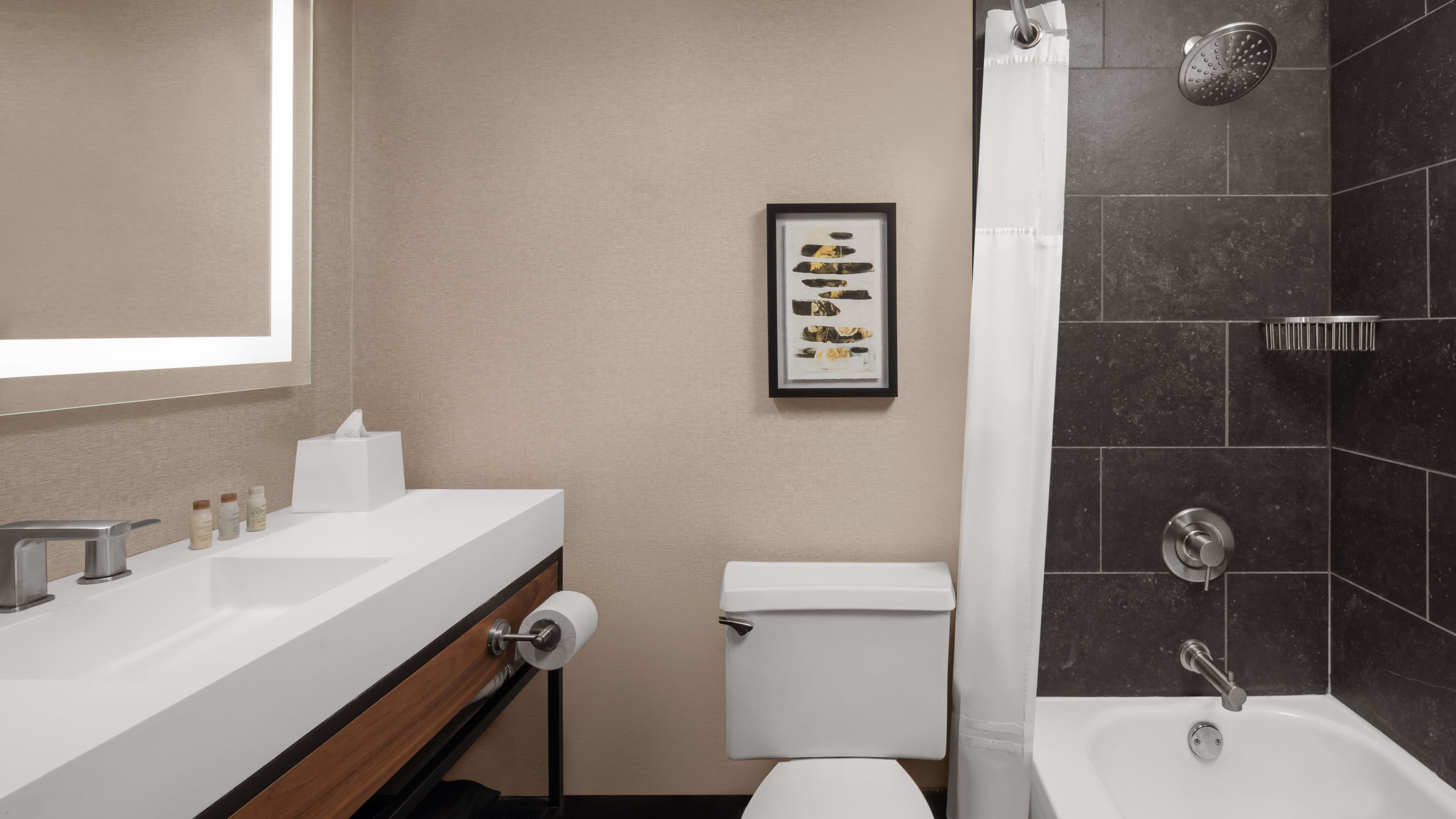 Renaissance Chicago North Shore Hotel — 7