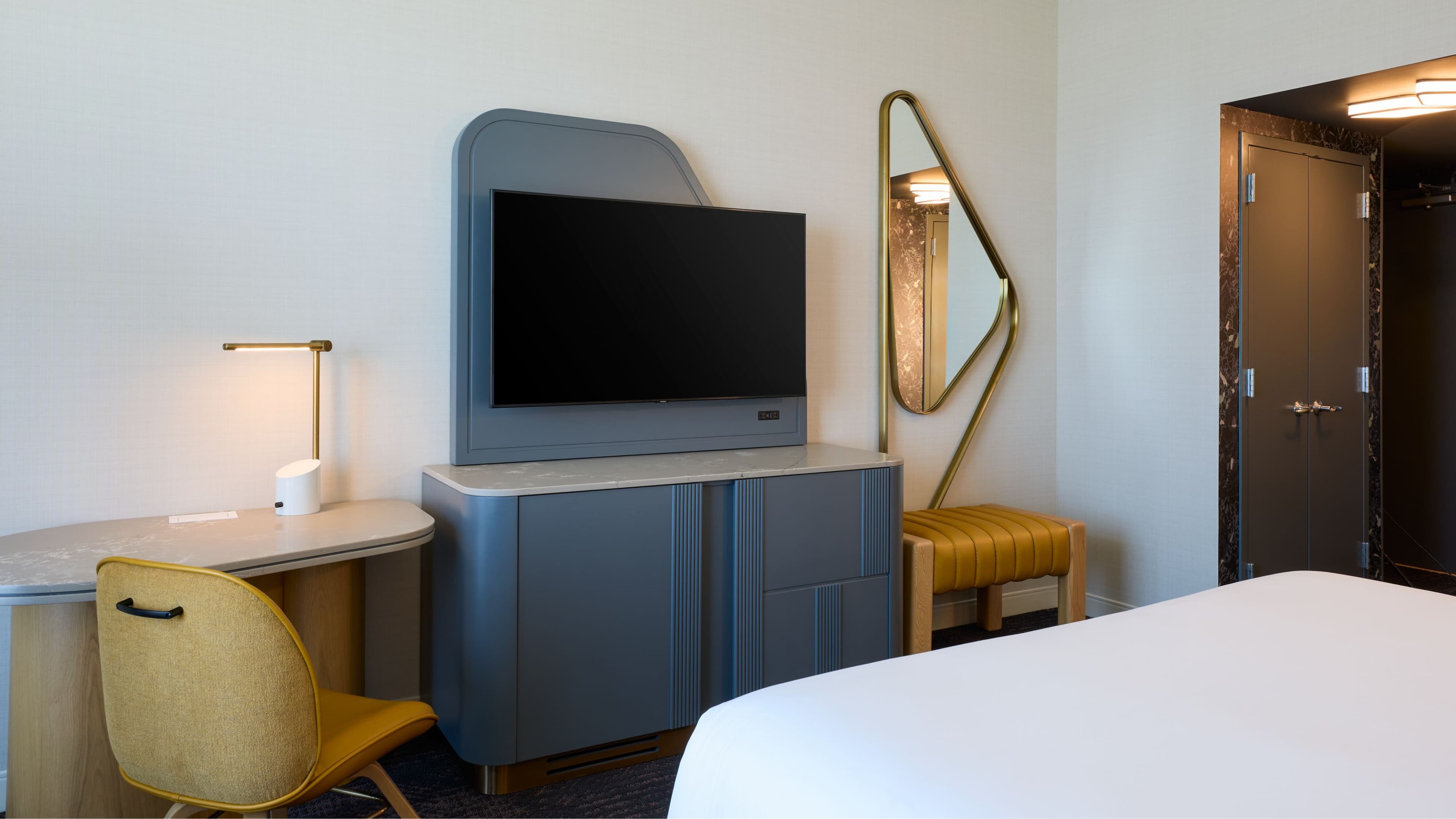 Renaissance Schaumburg Convention Center Hotel — 15