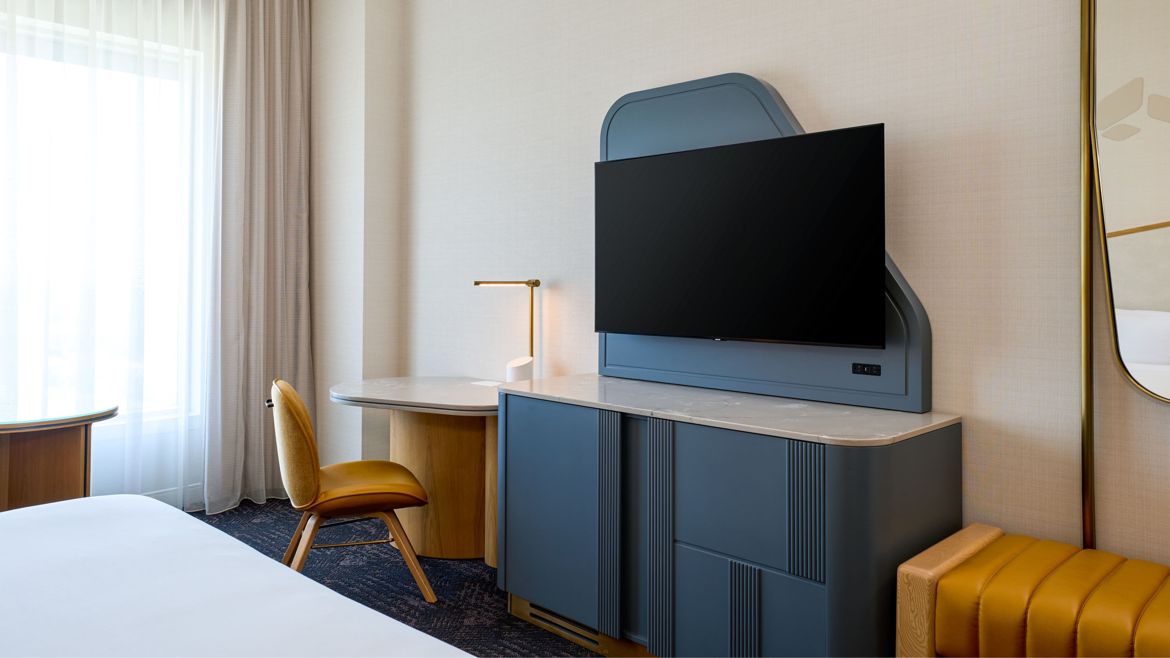 Renaissance Schaumburg Convention Center Hotel — 17