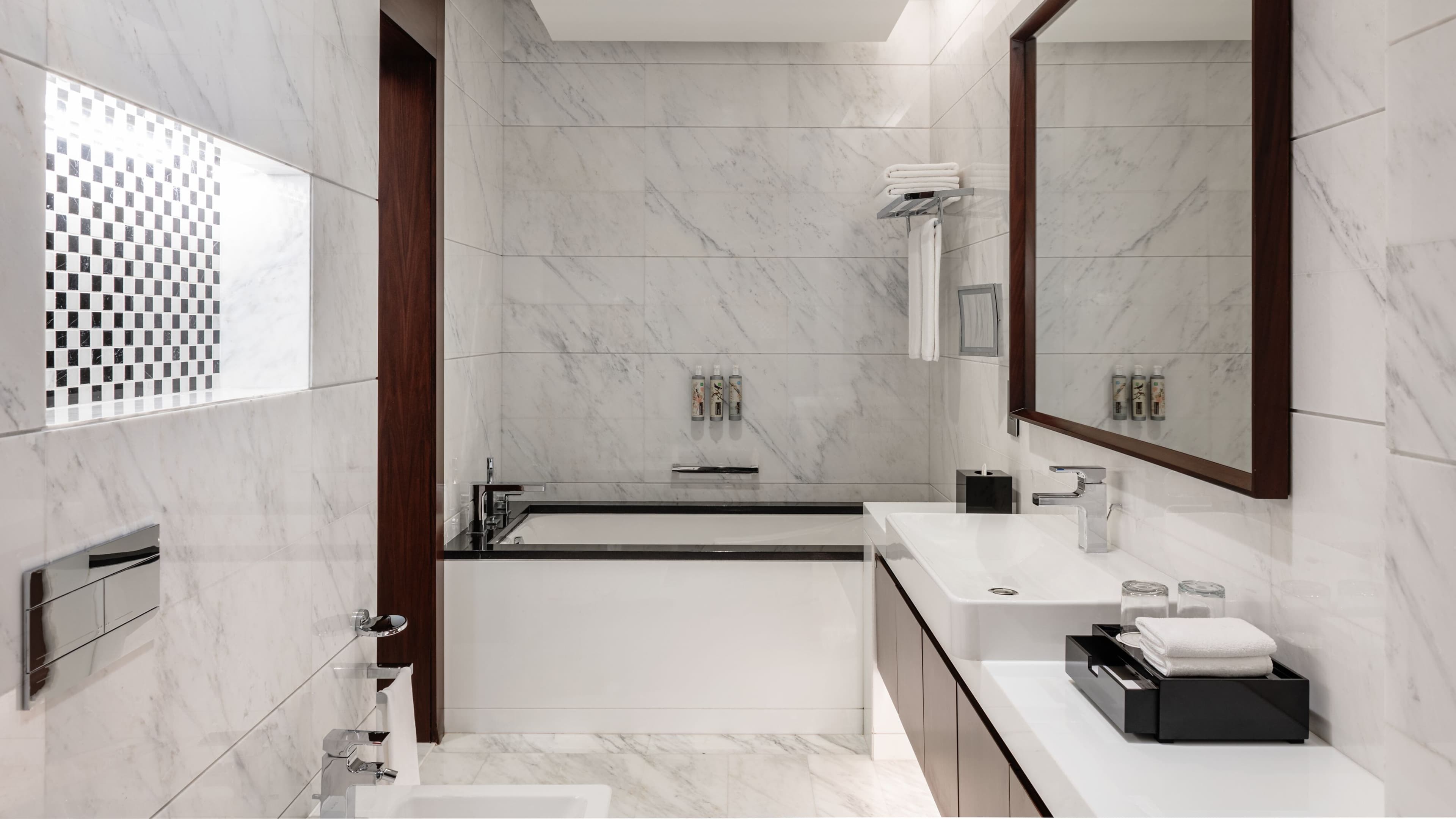 Renaissance Business Bay Hotel, Dubai — 34