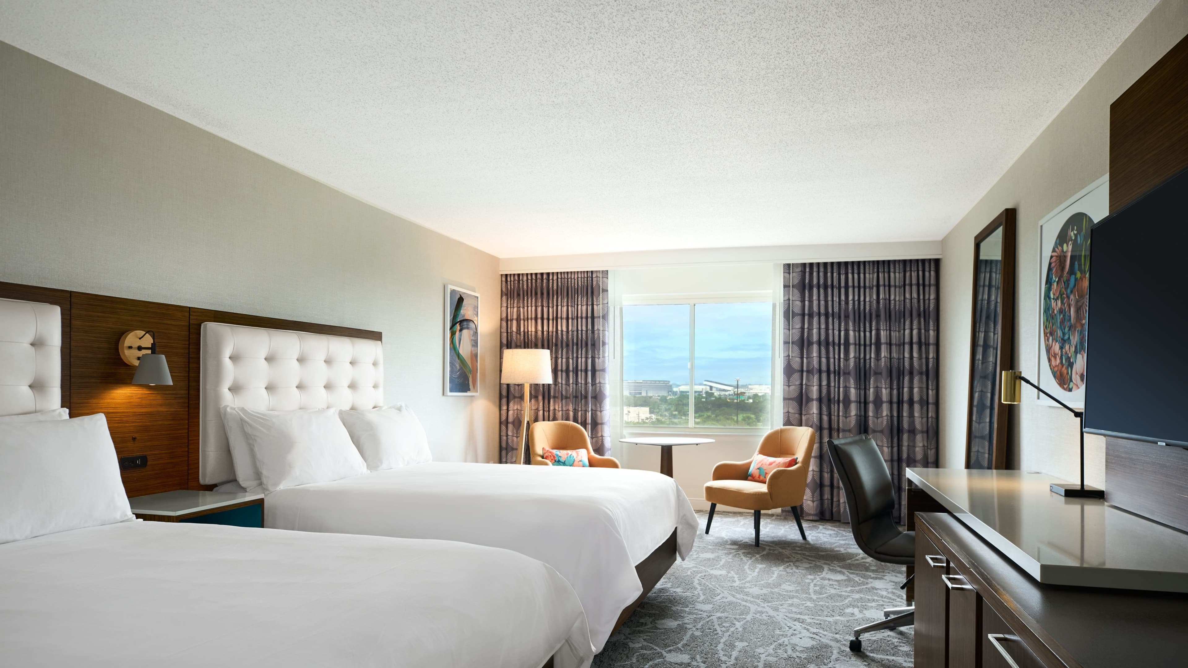 Renaissance Meadowlands Hotel — 11