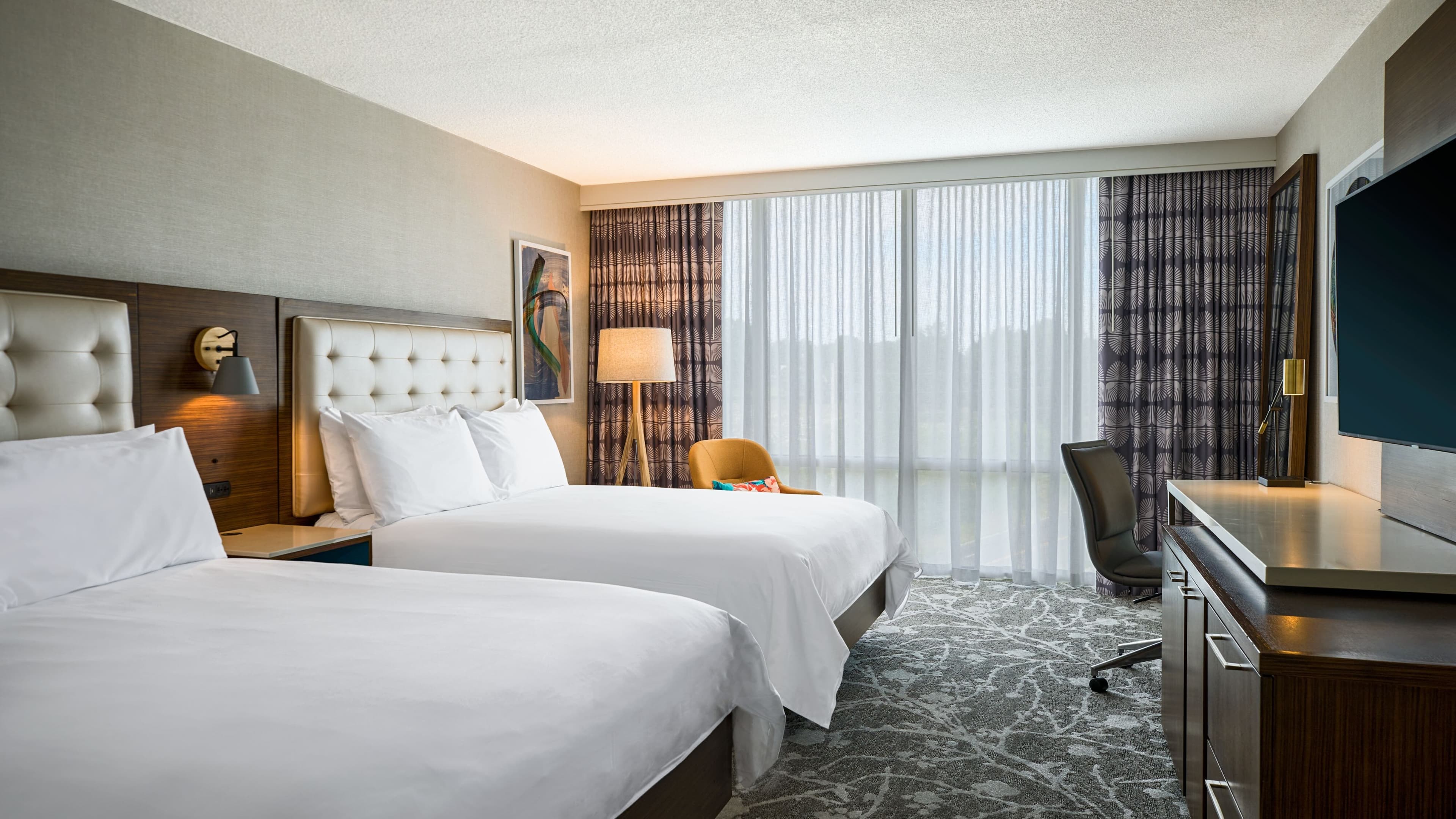 Renaissance Meadowlands Hotel — 12
