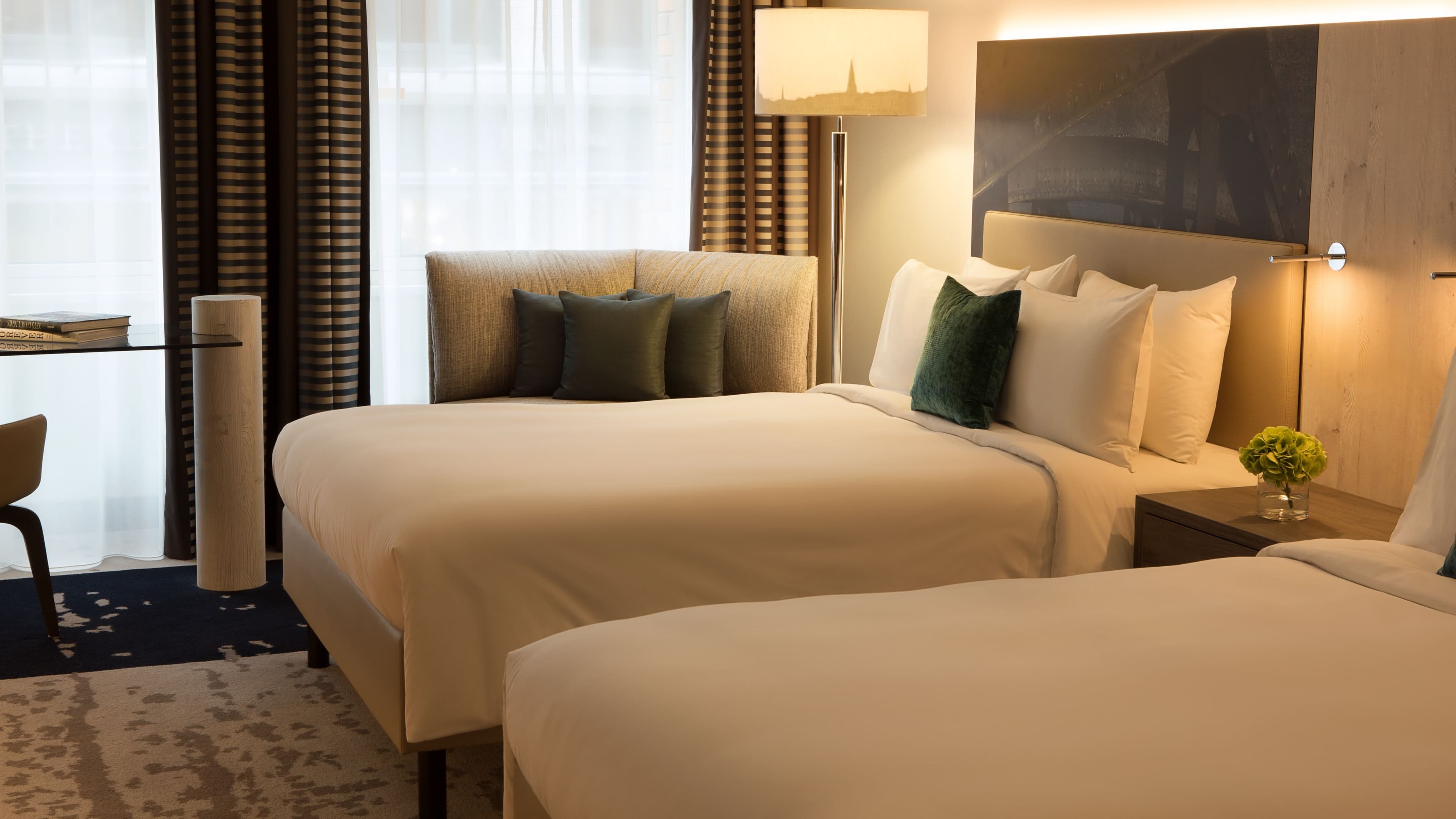 Renaissance Hamburg Hotel — 3