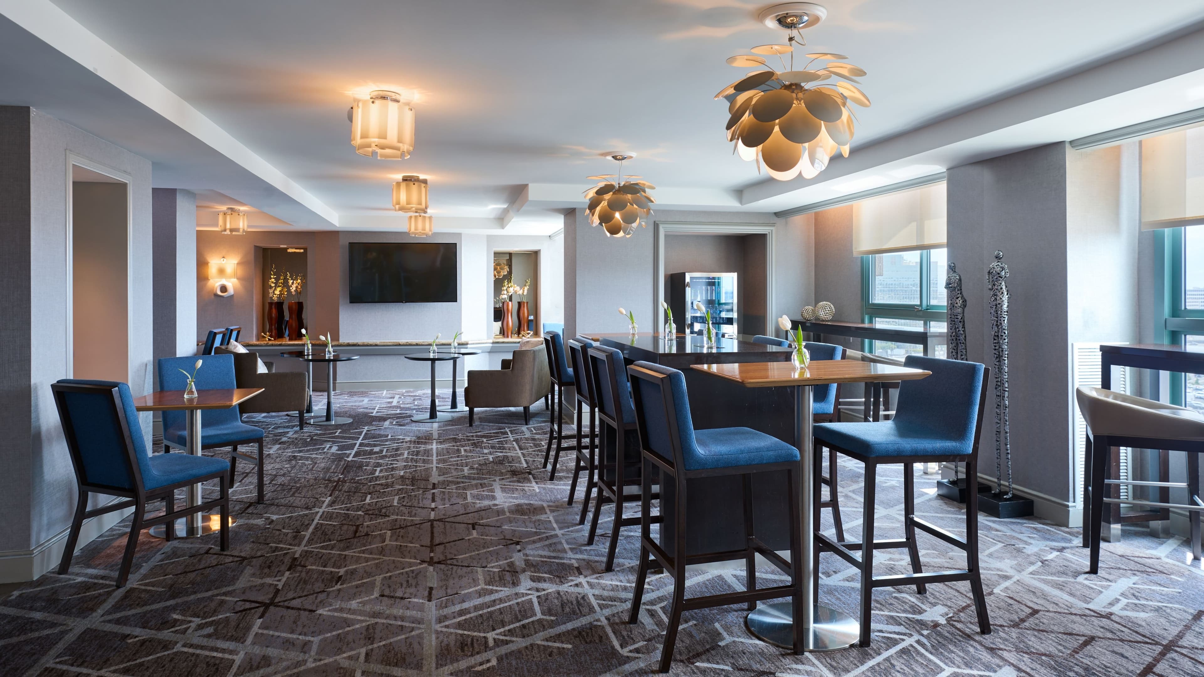 Renaissance Los Angeles Airport Hotel — 10