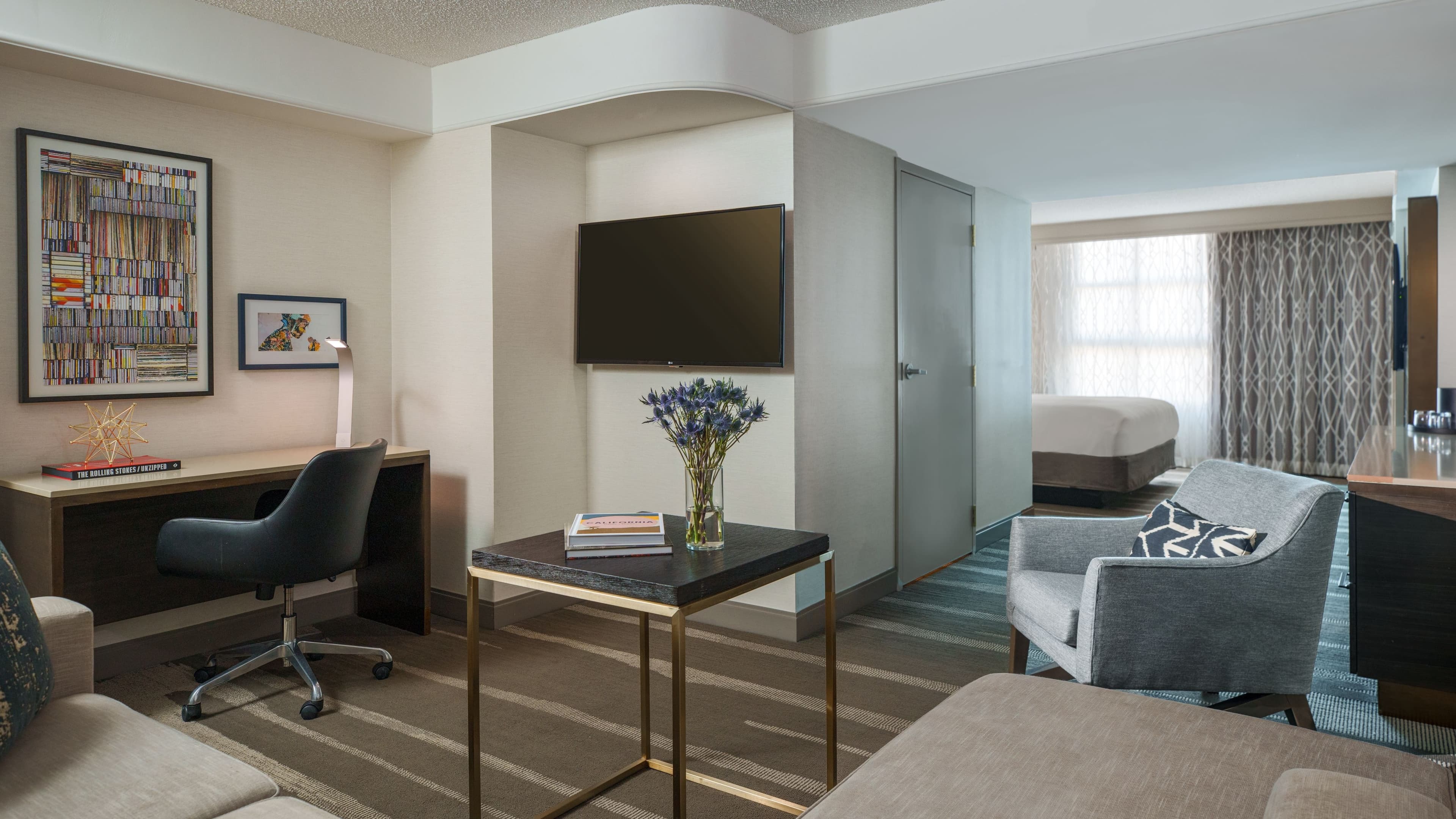 Renaissance Los Angeles Airport Hotel — 36