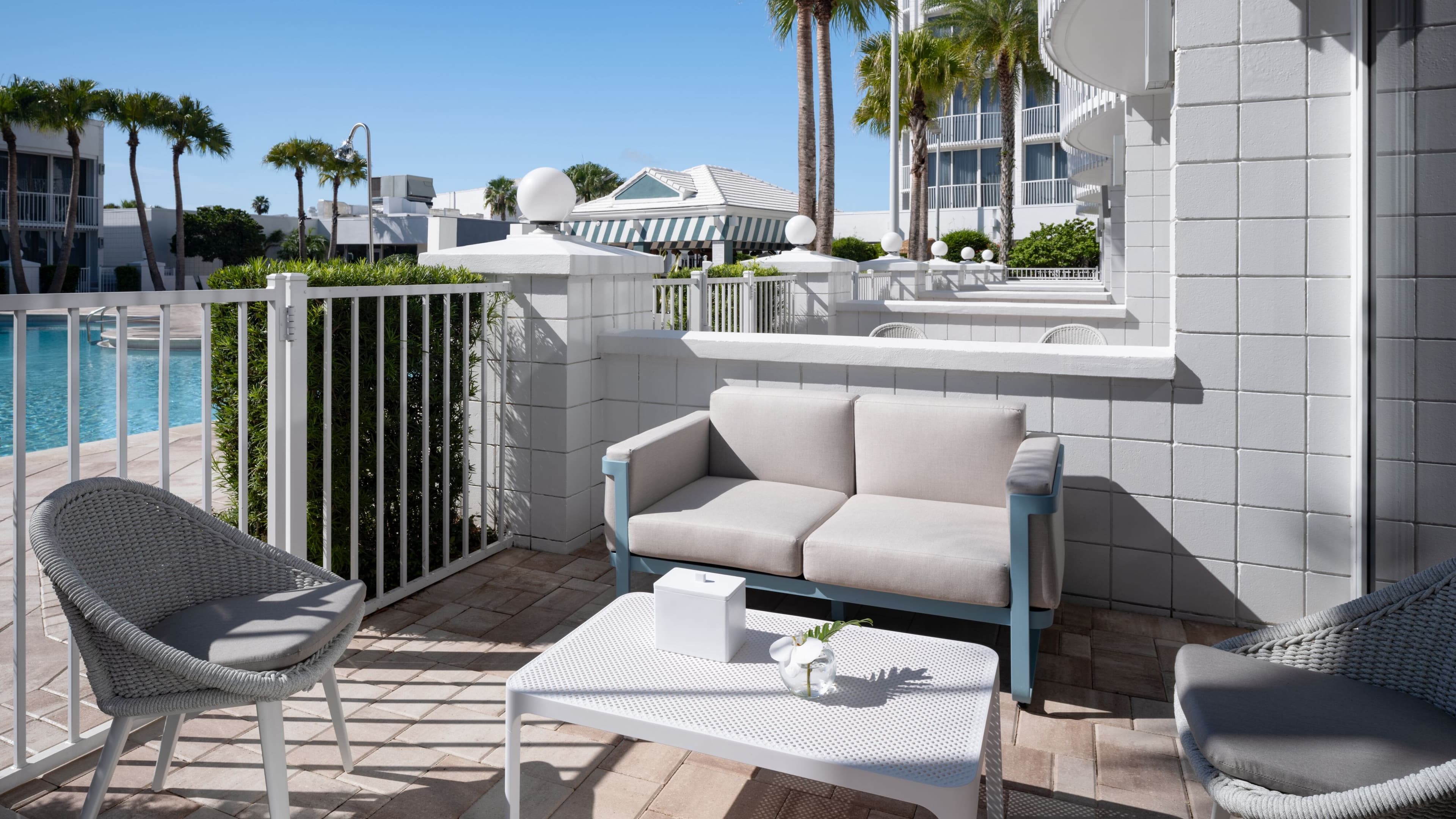 King with Bunk Beds - Image 4