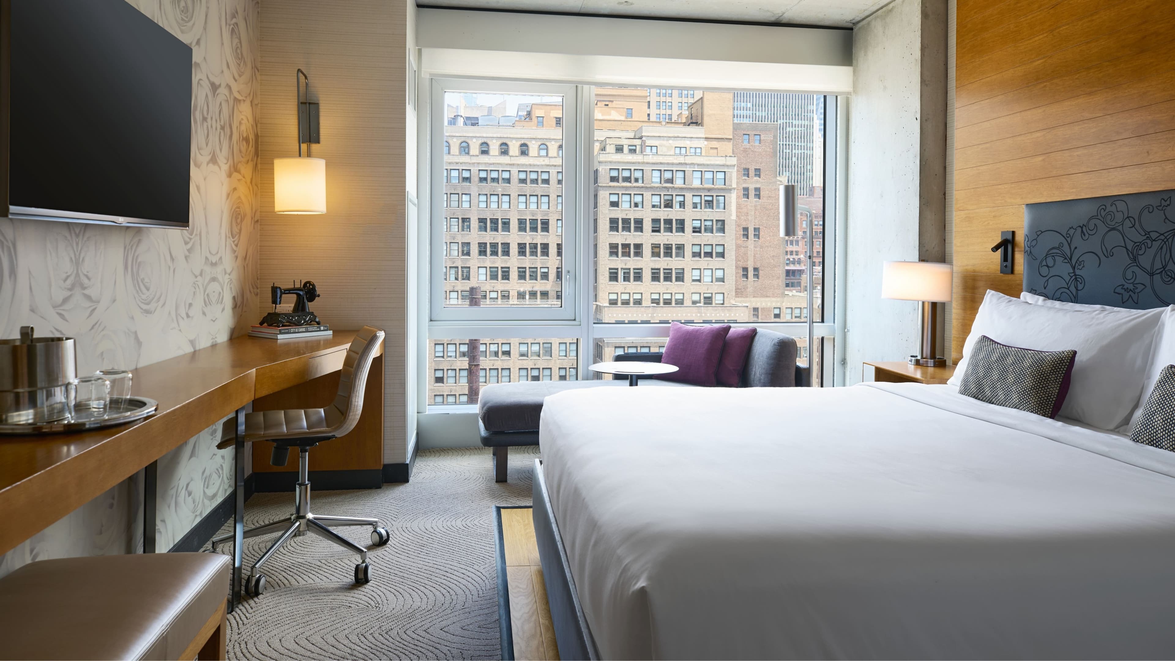 Midtown Standard King - Image 1
