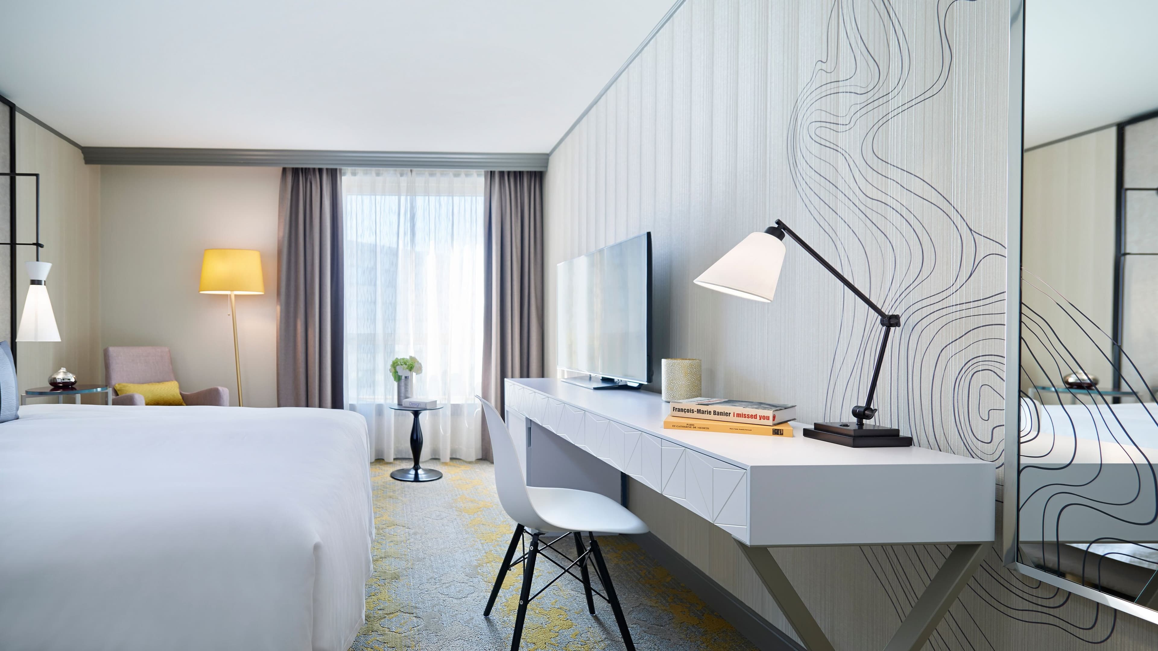 Renaissance Paris La Defense Hotel - Image 3