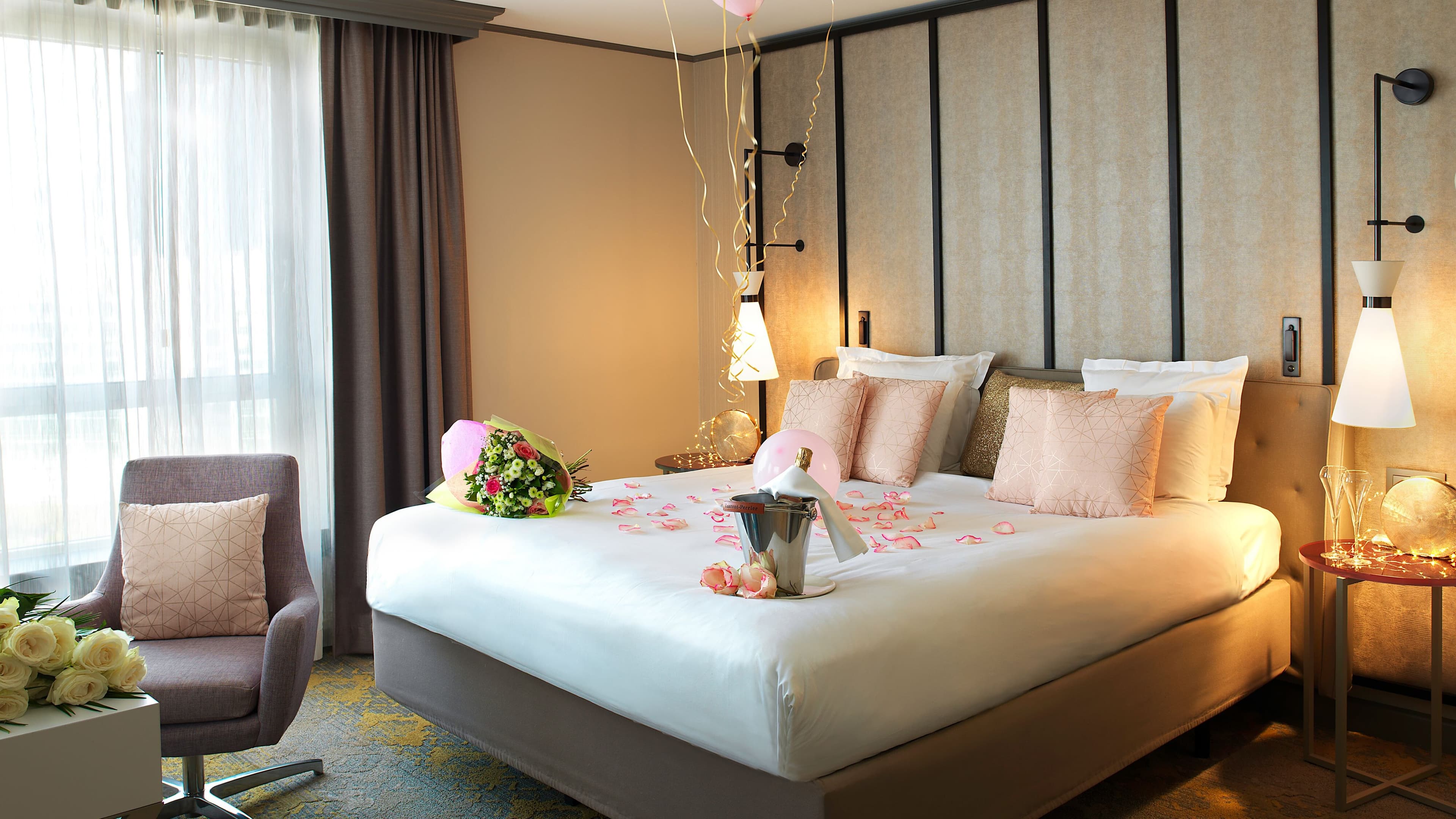 Renaissance Paris La Defense Hotel — 13